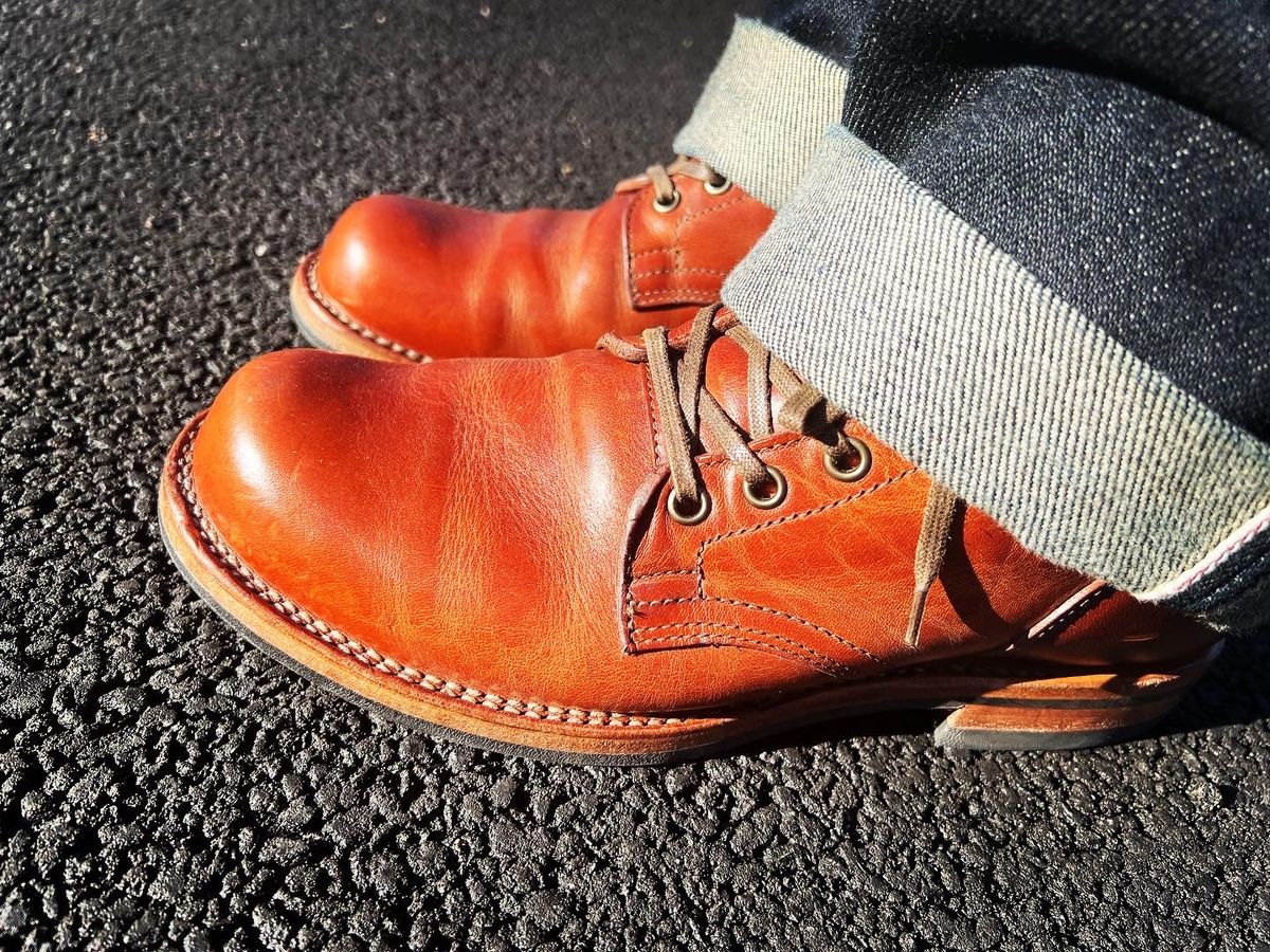 Photo by peterldavey on March 31, 2022 of the Viberg Service Boot in Horween Saddle Tan Chromepak.