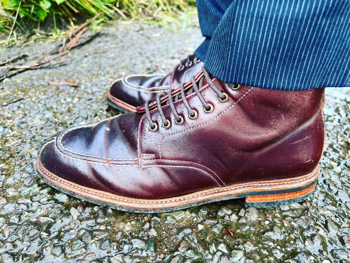 Photo by peterldavey on February 16, 2022 of the Meermin in Horween Color 6 Shell Cordovan.