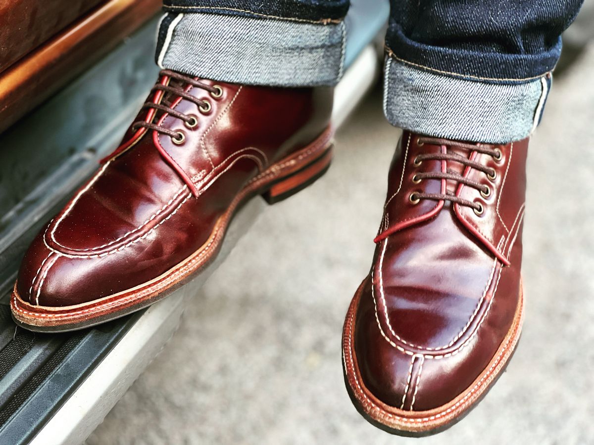 Photo by peterldavey on October 17, 2021 of the Meermin in Horween Color 6 Shell Cordovan.