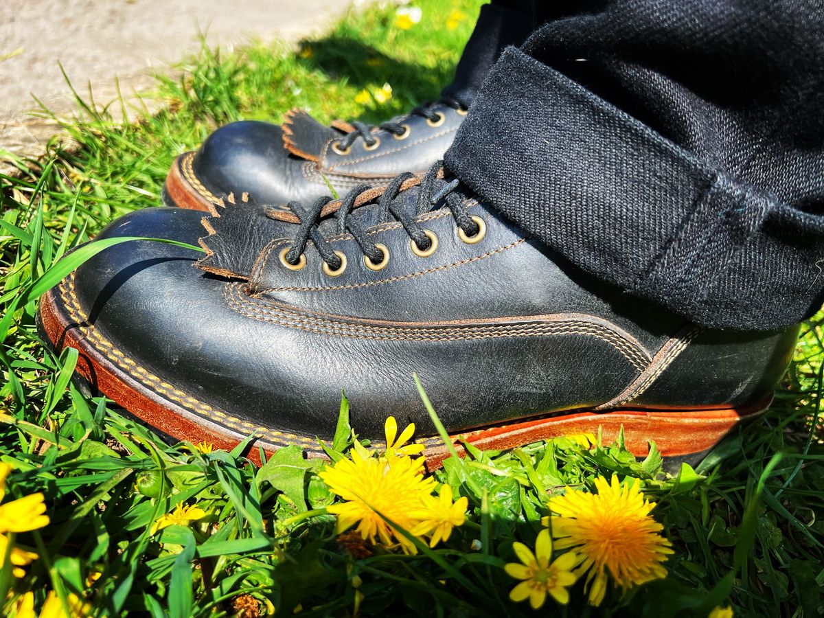 Photo by peterldavey on April 24, 2022 of the Onderhoud LCV01 Lineman Boot in Horween Black Chromexcel.