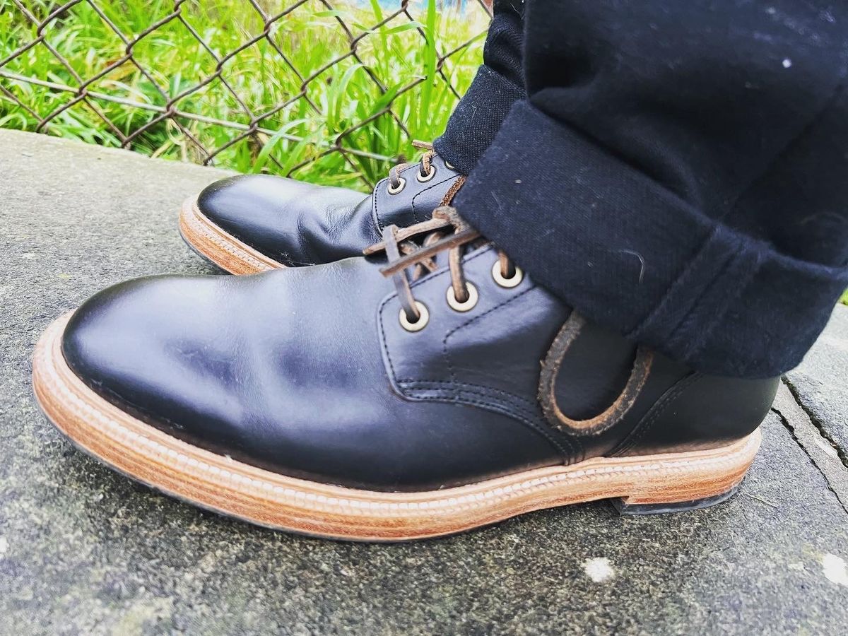 Photo by peterldavey on December 14, 2021 of the Grant Stone Diesel Boot in Horween Black Chromexcel.