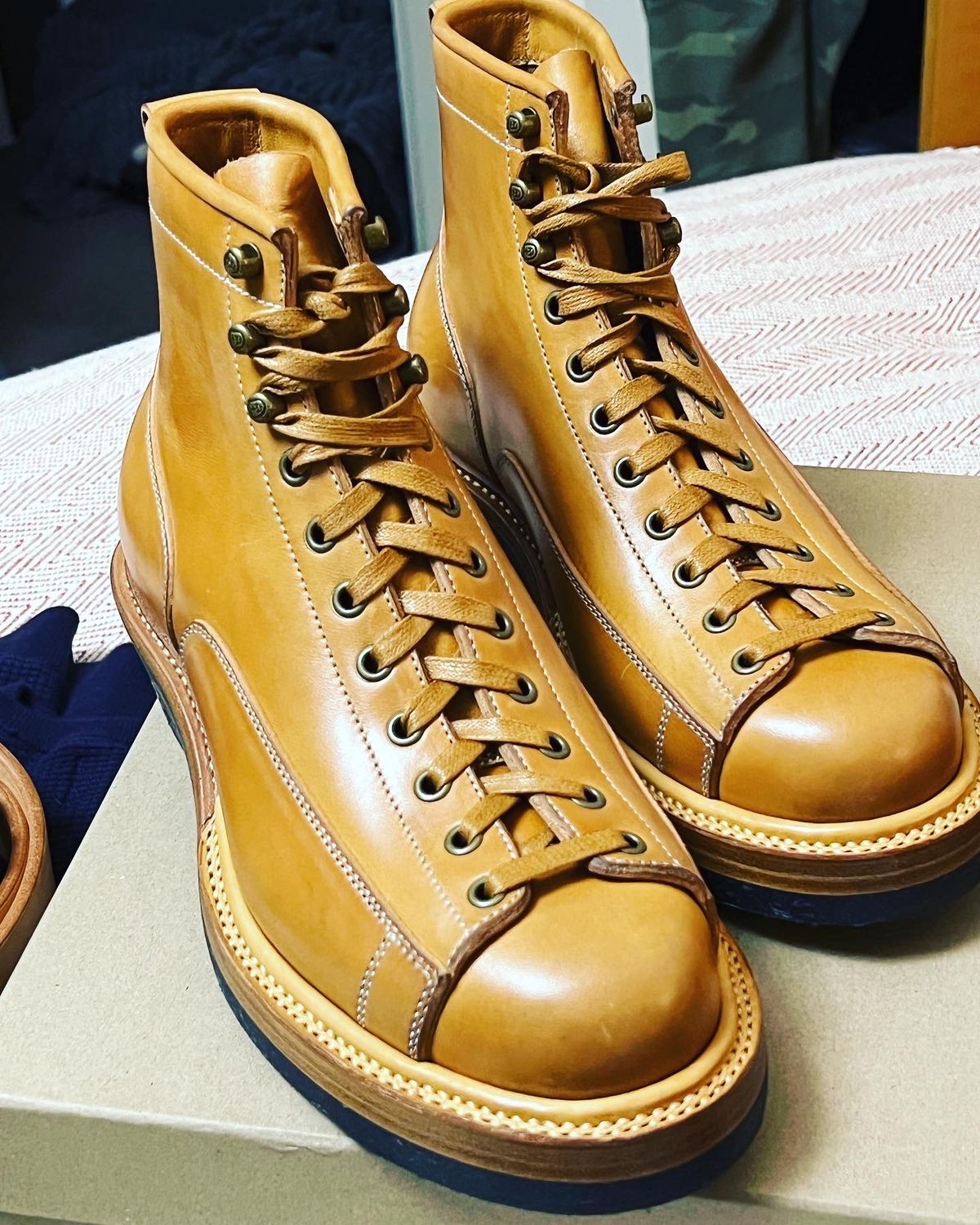 Photo by peterldavey on November 18, 2021 of the Flame Panda Monkey Boot in Maryam Natural Horsebutt.