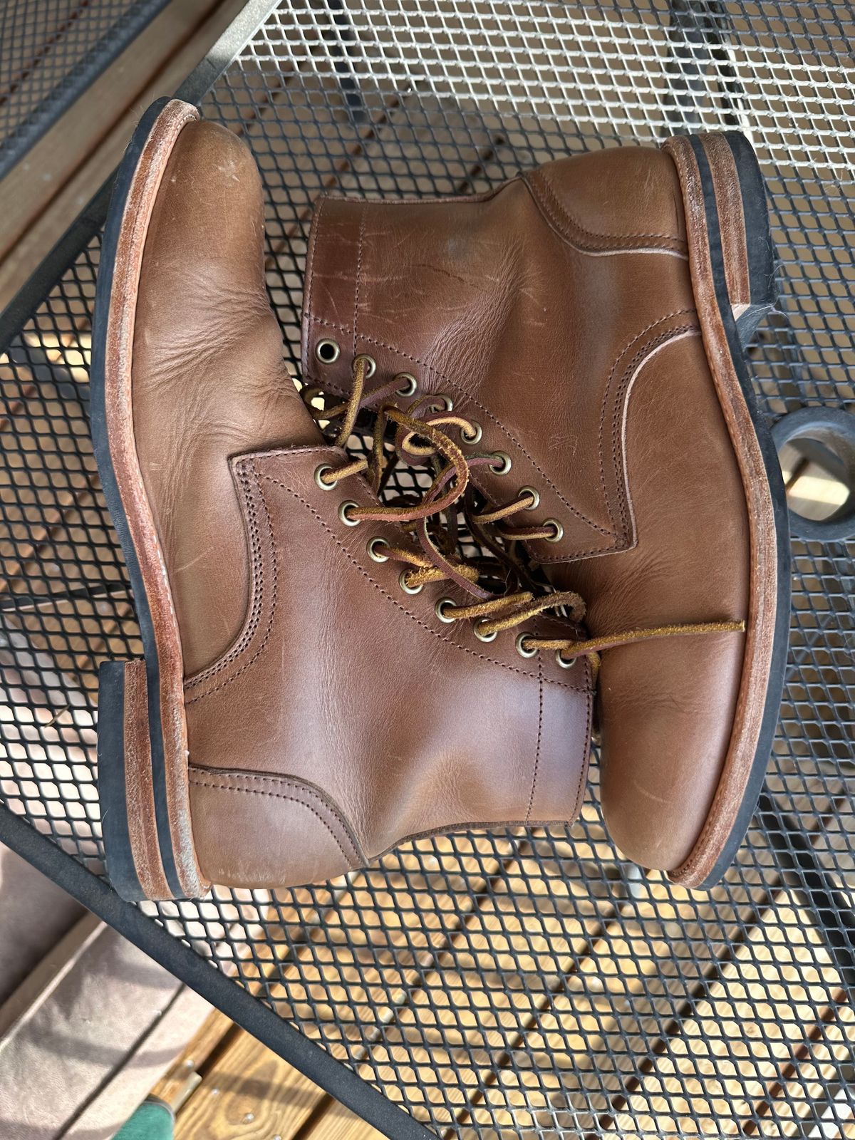 Photo by rus_boot on January 1, 2023 of the Oak Street Bootmakers Trench Boot in Horween Natural Chromexcel.