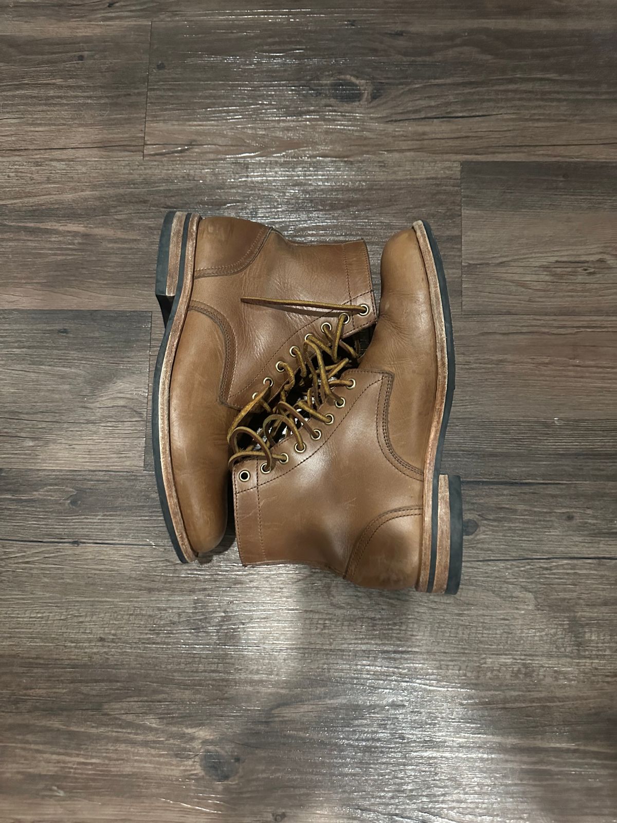 Photo by rus_boot on February 1, 2023 of the Oak Street Bootmakers Trench Boot in Horween Natural Chromexcel.