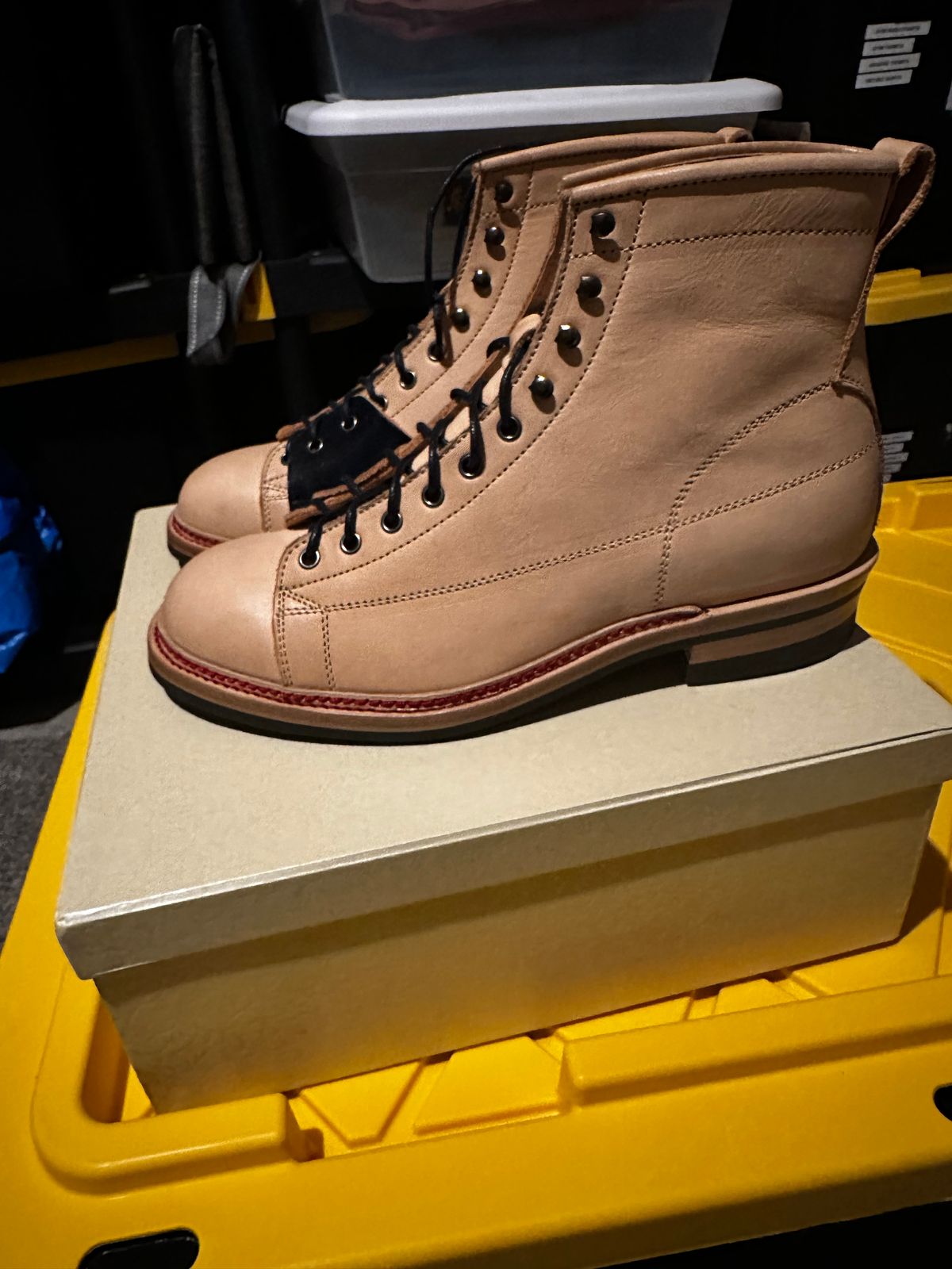 Photo by rus_boot on October 4, 2025 of the Jakkrabbits Monkey Boot in Heritage Natural Vegetable tanned.
