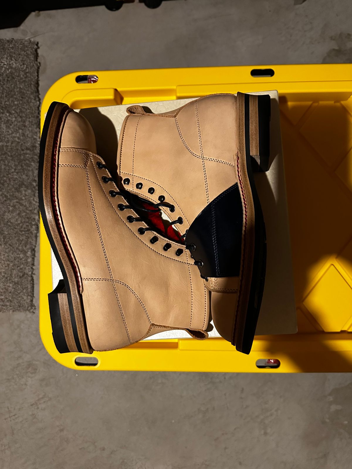 Photo by rus_boot on October 4, 2025 of the Jakkrabbits Monkey Boot in Heritage Natural Vegetable tanned.
