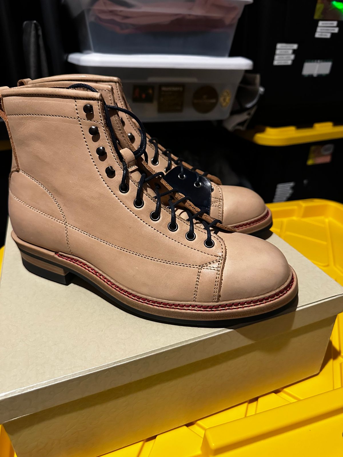 Photo by rus_boot on October 4, 2025 of the Jakkrabbits Monkey Boot in Heritage Natural Vegetable tanned.