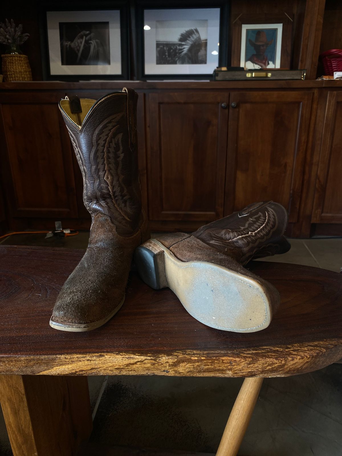 Photo by ChuckNasty on June 21, 2025 of the Fenoglio The Weldon in Brown Roughout Cowhide.