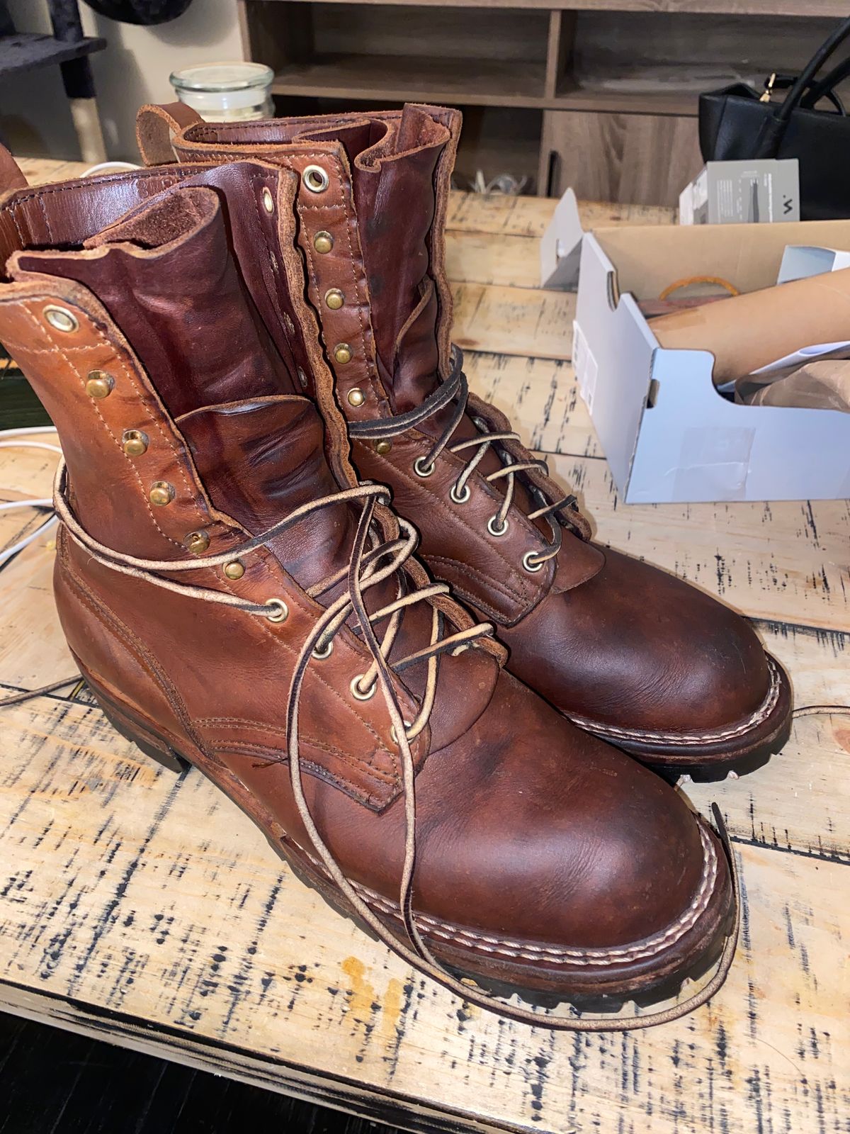 Photo by ChuckNasty on October 28, 2023 of the Nicks Overlander in Seidel 1964 Brown.