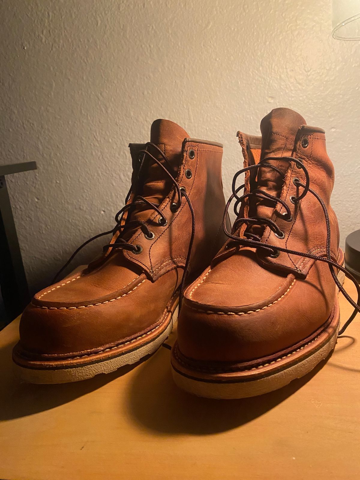 Photo by ChuckNasty on February 14, 2023 of the Red Wing 6-Inch Classic Moc in Unknown Material.