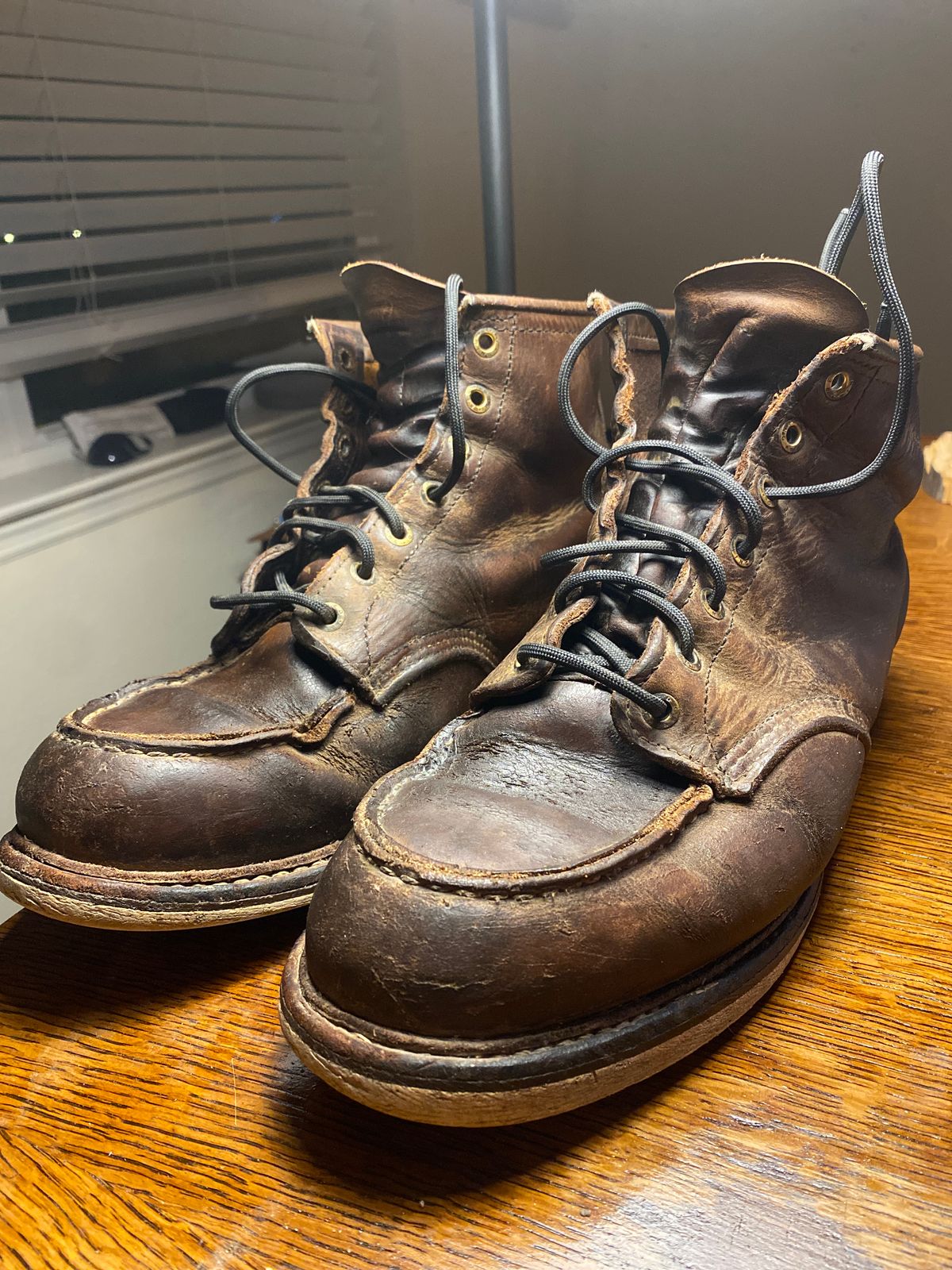 Photo by ChuckNasty on January 7, 2024 of the Red Wing 6-Inch Classic Moc in Unknown Material.