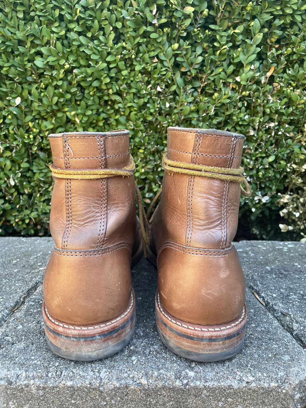 Photo by sirwolf on December 3, 2022 of the Oak Street Bootmakers Trench Boot in Horween Natural Chromexcel.