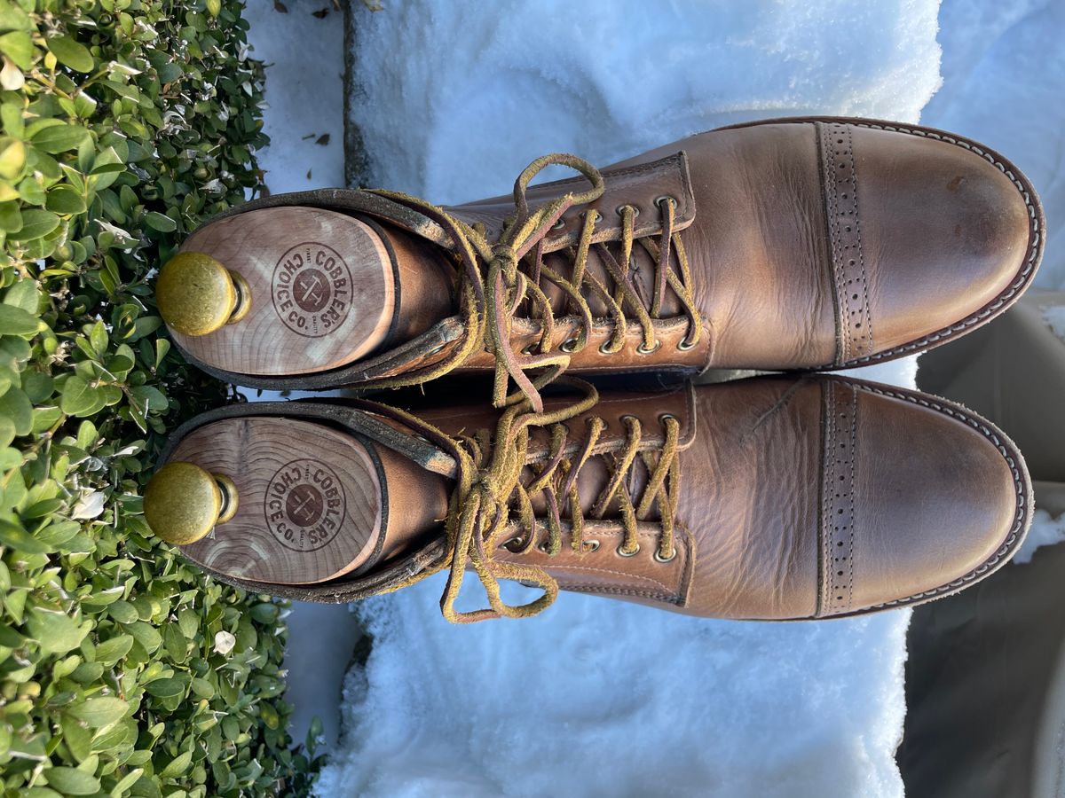 Photo by sirwolf on February 3, 2023 of the Oak Street Bootmakers Trench Boot in Horween Natural Chromexcel.