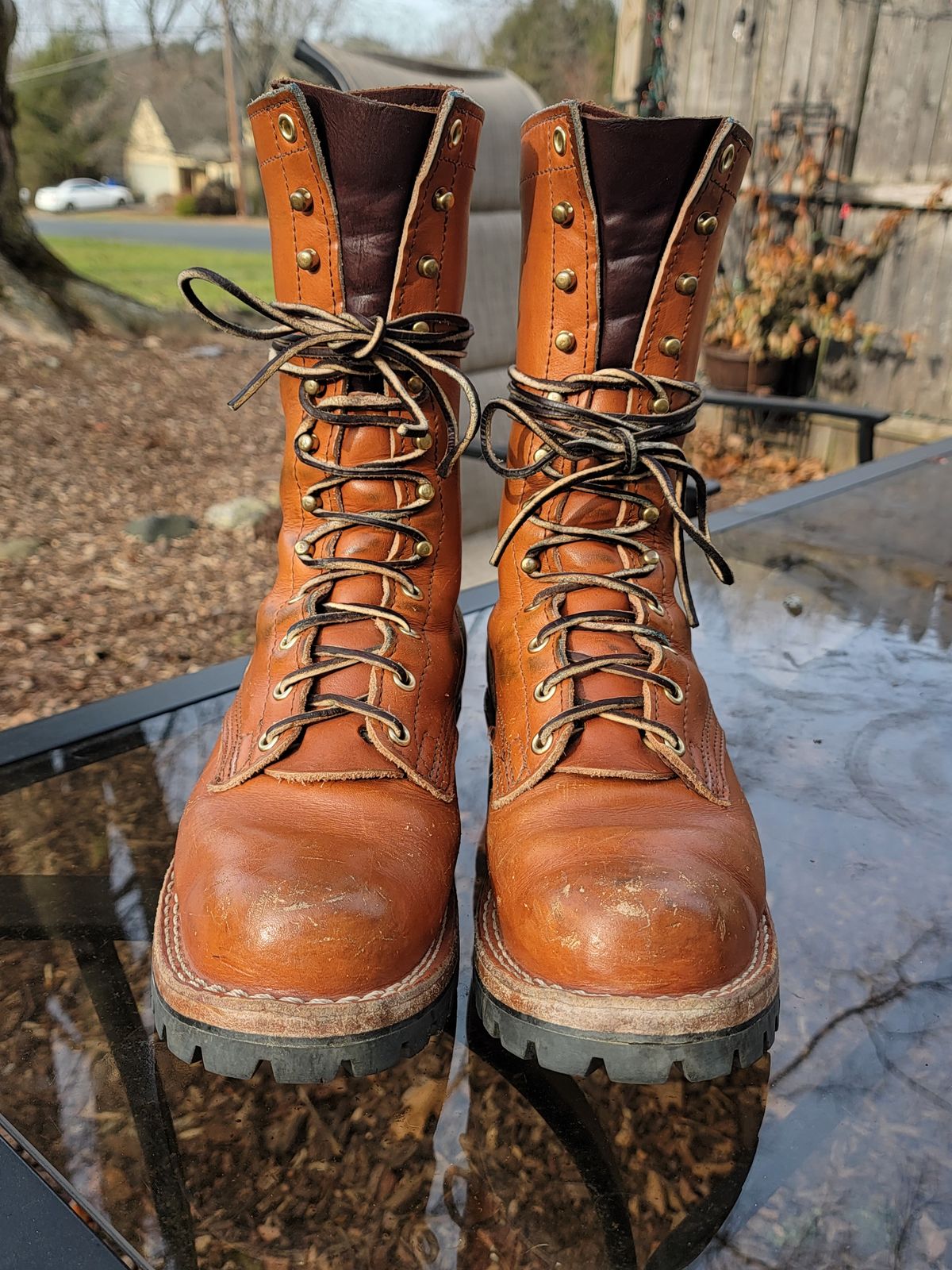 Photo by Kugelblitz1776 on December 1, 2023 of the Nicks DomePro in Wickett & Craig Tan English Bridle.