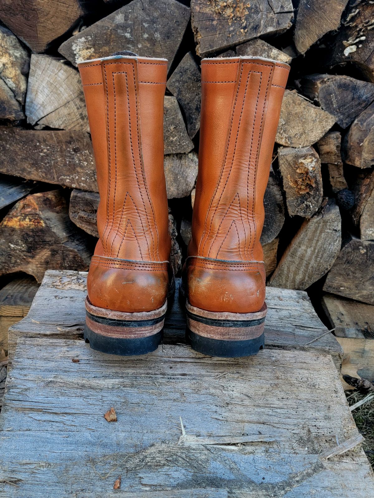 Photo by Kugelblitz1776 on February 4, 2024 of the Nicks DomePro in Wickett & Craig Tan English Bridle.