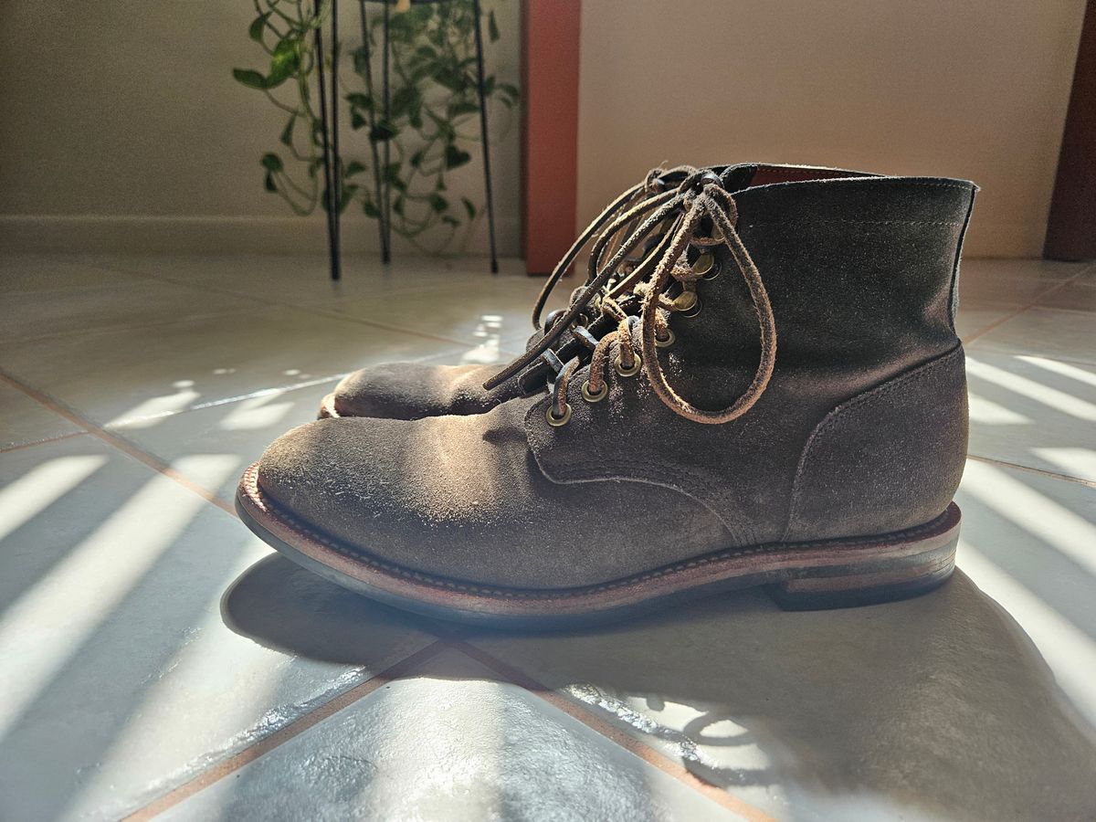 Photo by grim_f on October 2, 2024 of the Grant Stone Diesel Boot in C.F. Stead Loden Janus Calf Suede.