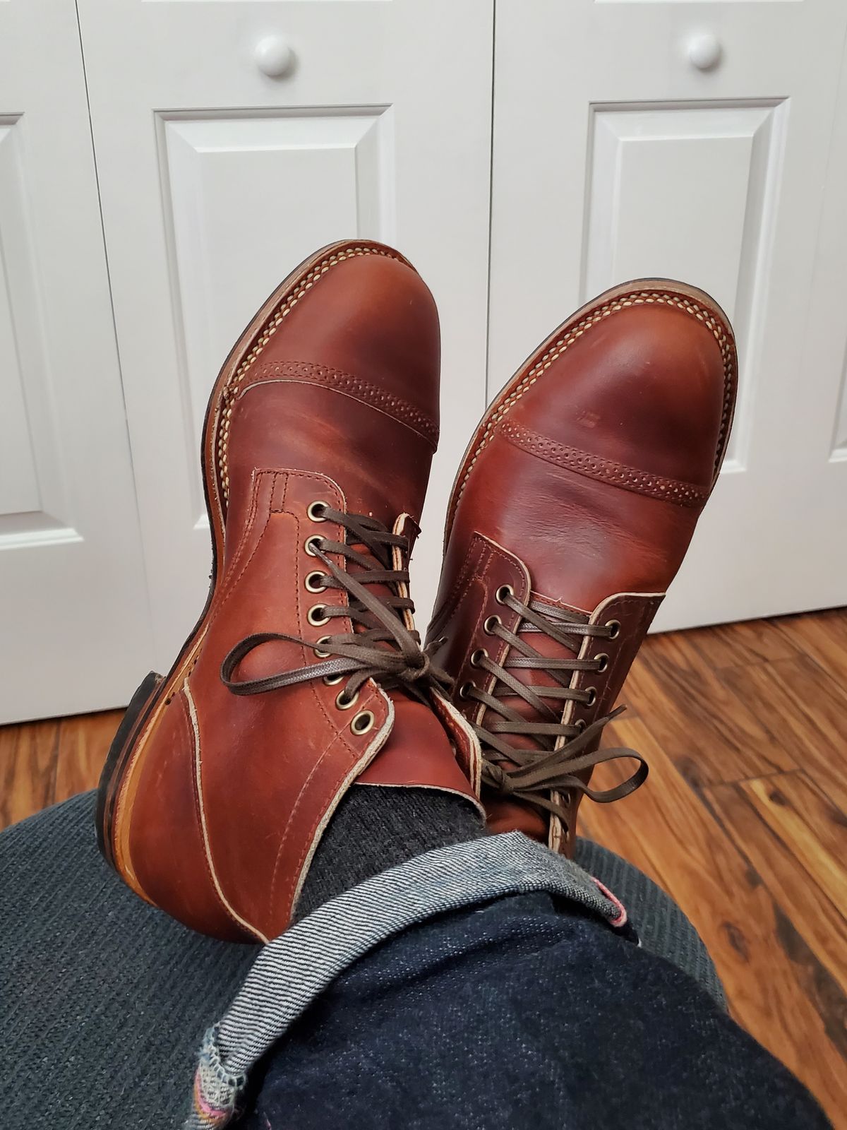 Photo by grim_f on September 29, 2022 of the Viberg Service Boot PCT in Horween Saddle Tan Chromepak.