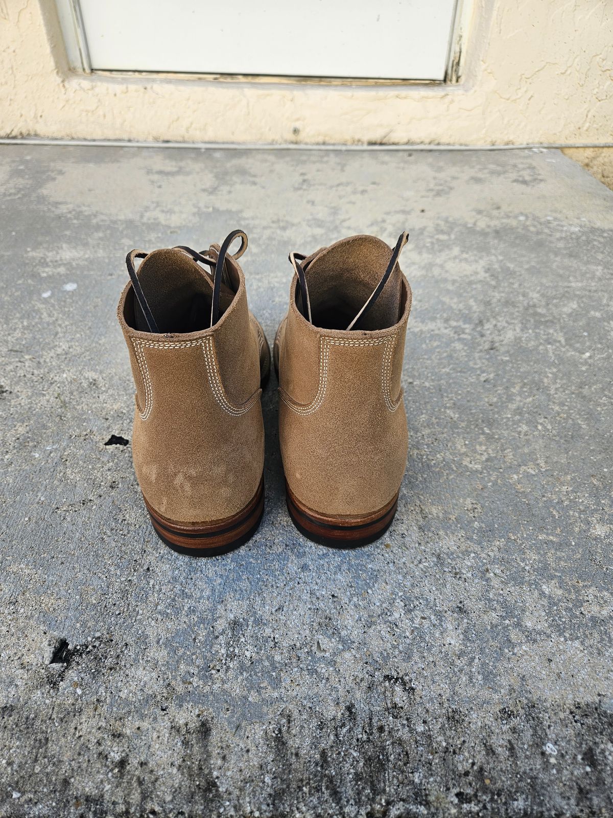 Photo by grim_f on November 1, 2023 of the Viberg Boondocker in Horween Marine Field Roughout.