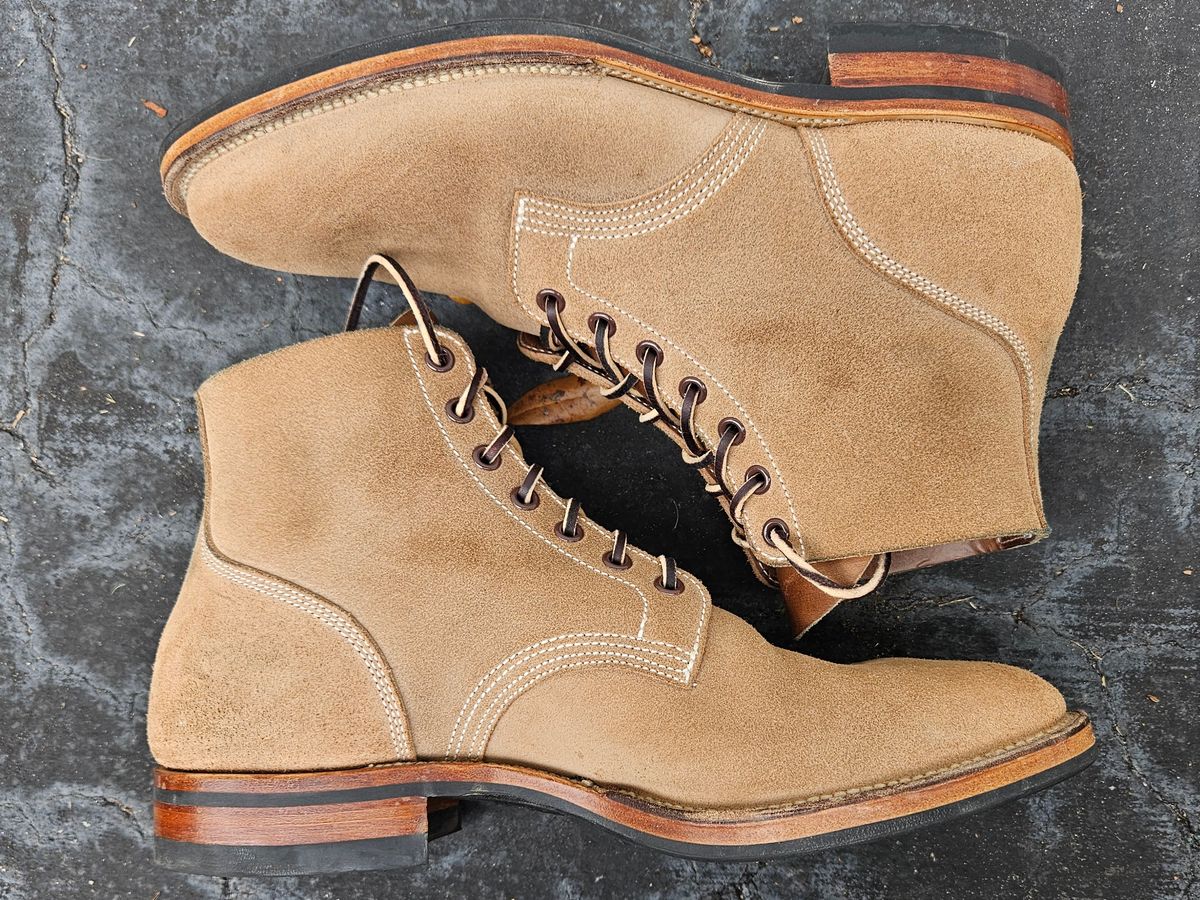 Photo by grim_f on December 4, 2023 of the Viberg Boondocker in Horween Marine Field Roughout.