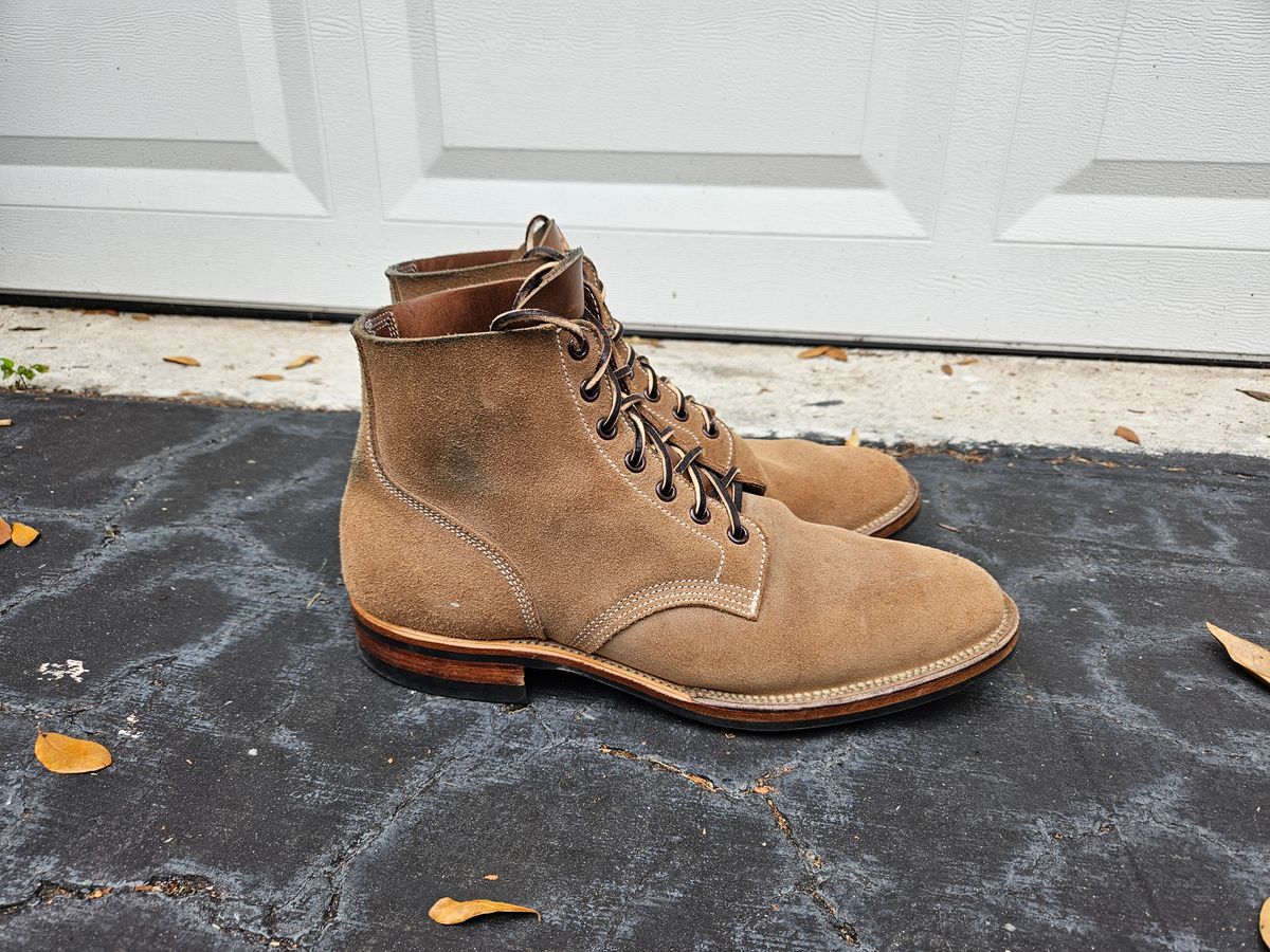 Photo by grim_f on February 4, 2024 of the Viberg Boondocker in Horween Marine Field Roughout.