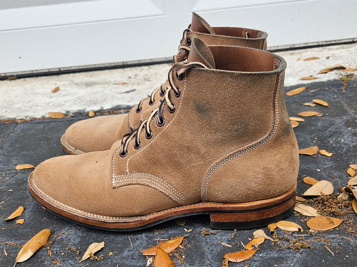 Photo by grim_f on March 2, 2024 of the Viberg Boondocker in Horween Marine Field Roughout.