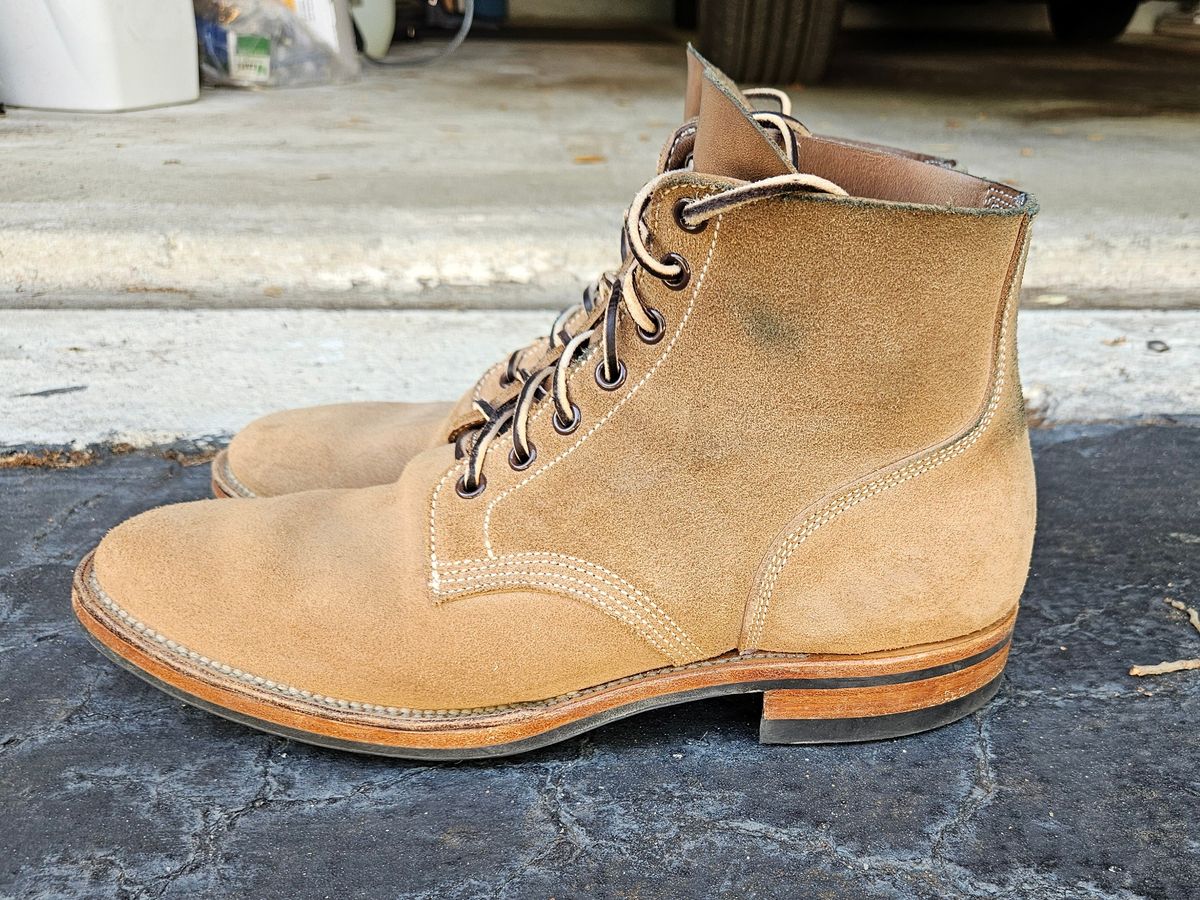 Photo by grim_f on April 5, 2024 of the Viberg Boondocker in Horween Marine Field Roughout.