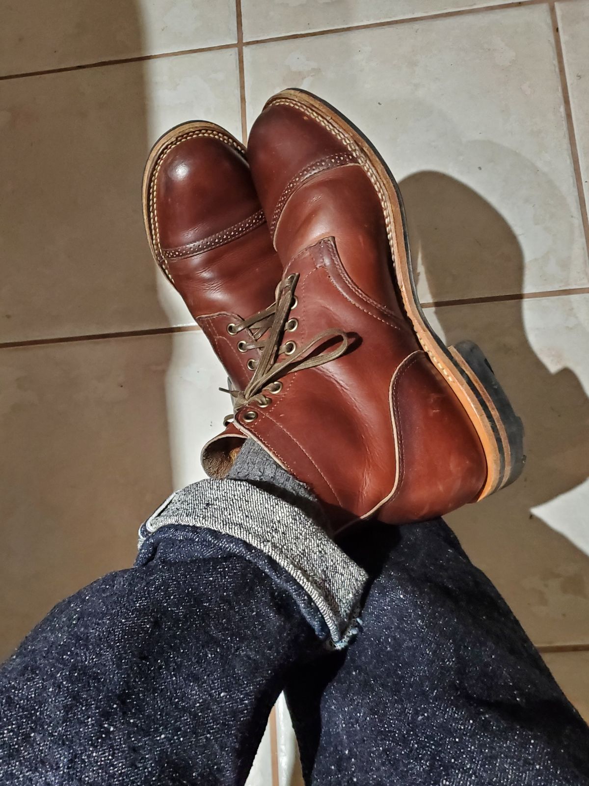 Photo by grim_f on May 3, 2023 of the Viberg Service Boot in Horween Saddle Tan Chromepak.