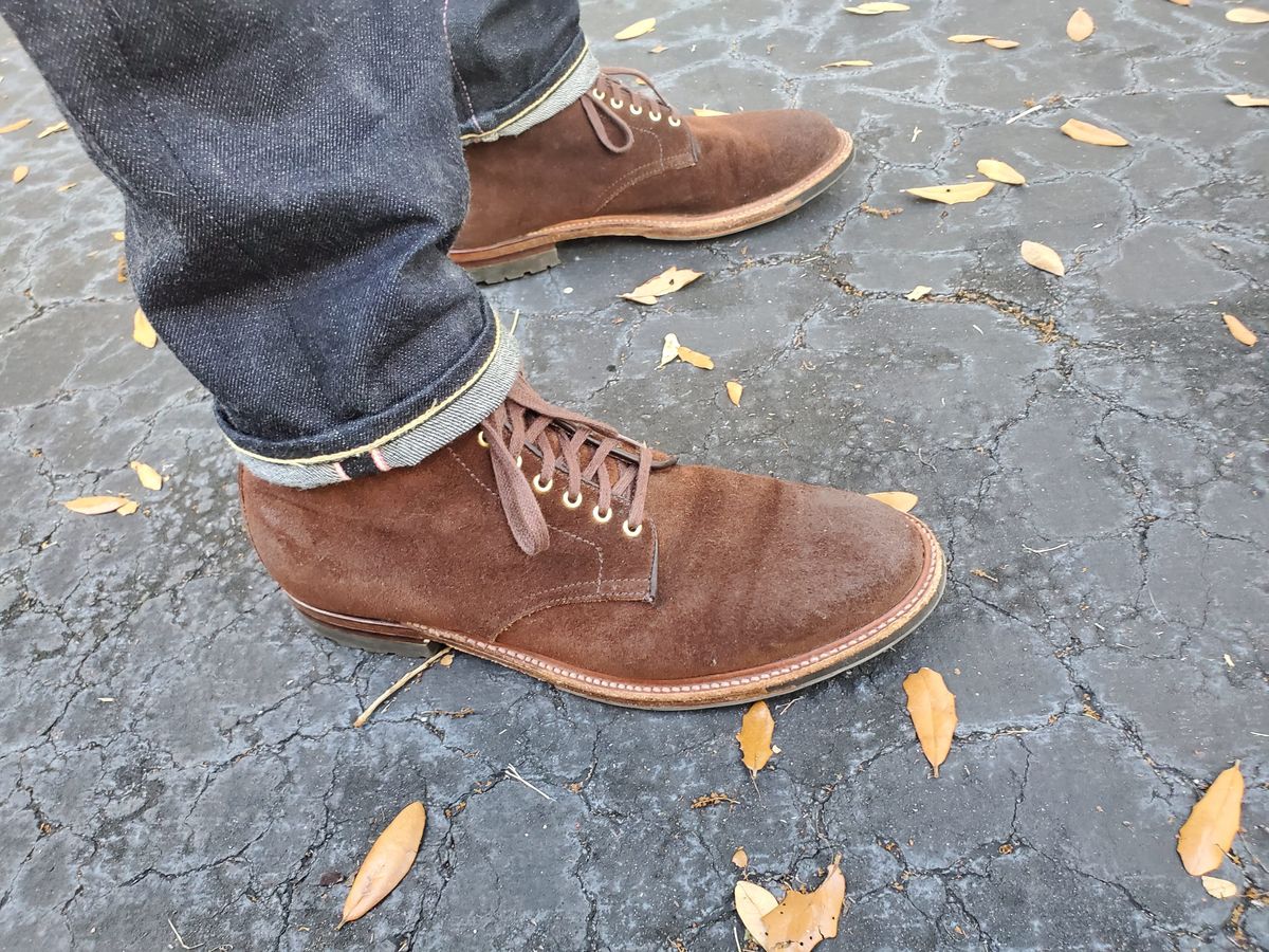 Photo by grim_f on March 4, 2022 of the Alden Plain Toe Boot in Horween Tobacco Chamois Roughout.