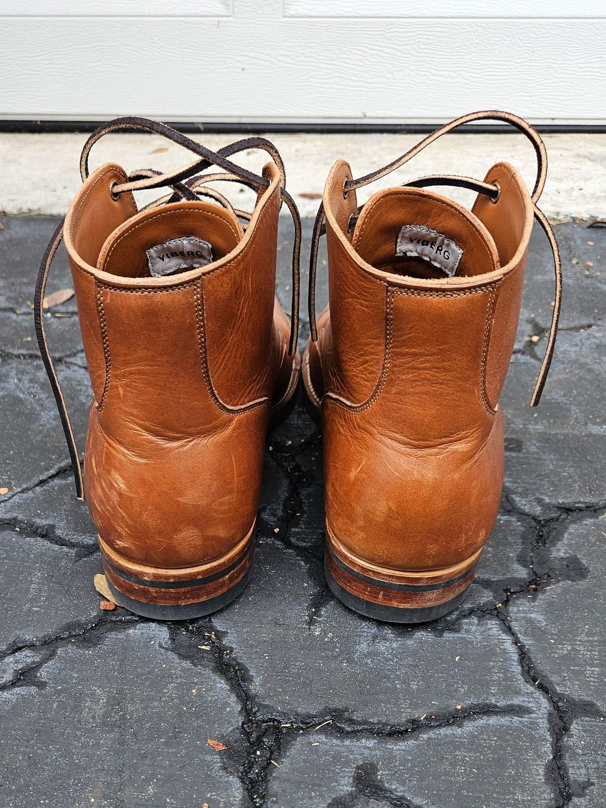 Photo by grim_f on November 2, 2023 of the Viberg Service Boot in Horween Toasted Coconut Dublin.