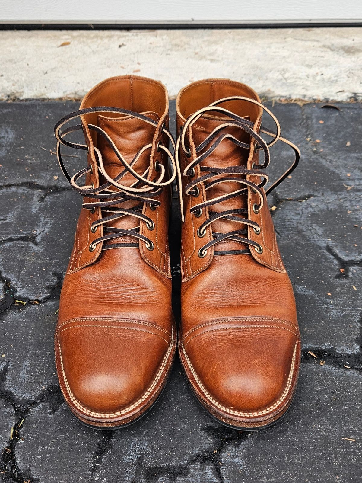 Photo by grim_f on November 2, 2023 of the Viberg Service Boot in Horween Toasted Coconut Dublin.