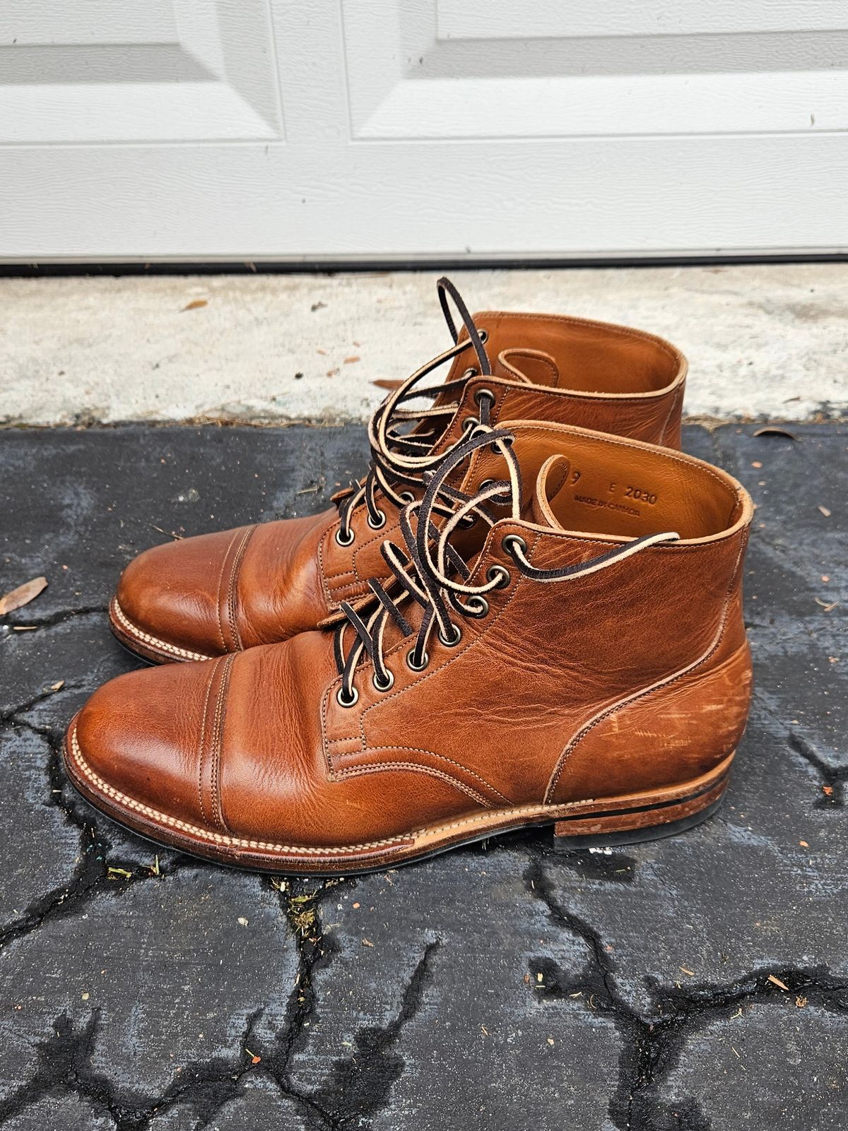 Photo by grim_f on November 2, 2023 of the Viberg Service Boot in Horween Toasted Coconut Dublin.