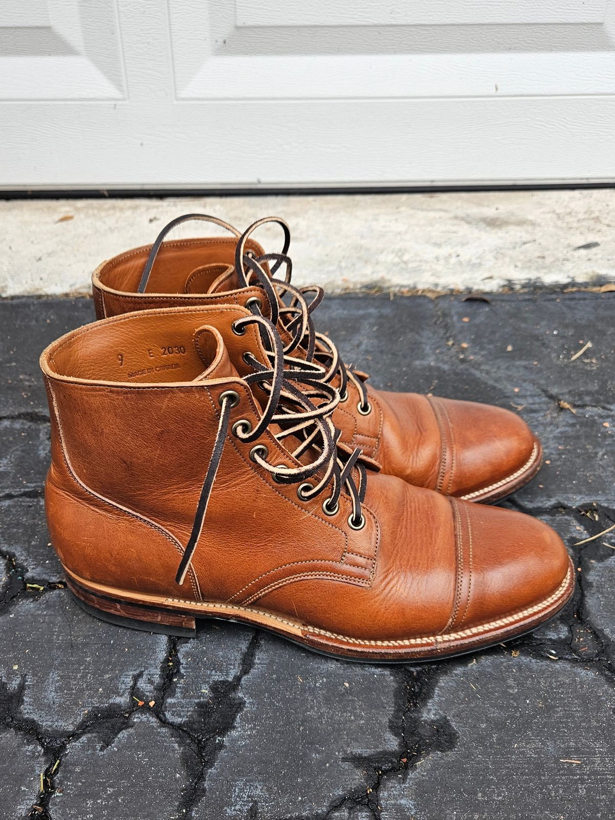 Photo by grim_f on November 2, 2023 of the Viberg Service Boot in Horween Toasted Coconut Dublin.