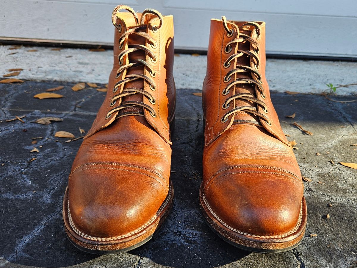 Photo by grim_f on January 1, 2024 of the Viberg Service Boot in Horween Toasted Coconut Dublin.