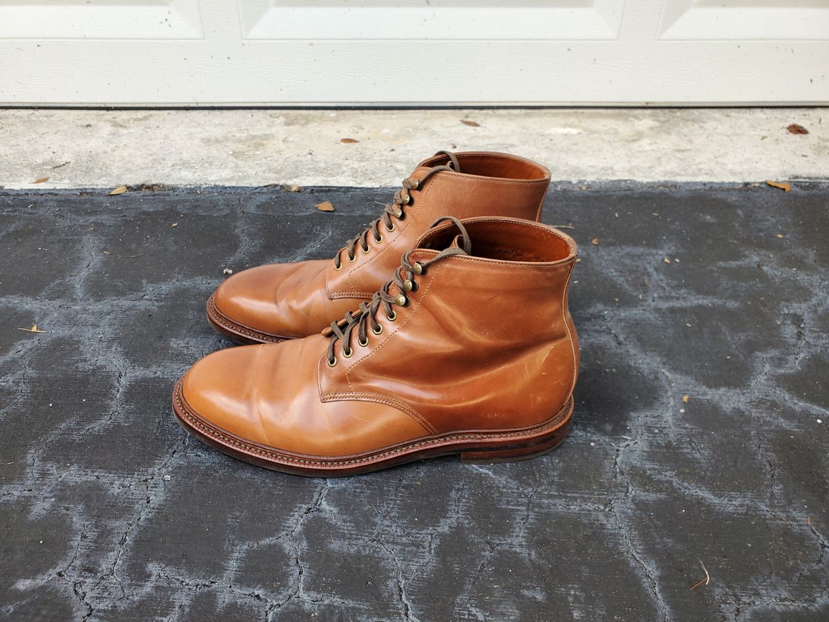 Photo by grim_f on January 4, 2023 of the Grant Stone Edward Boot in Horween Honey Glazed Shell Cordovan.