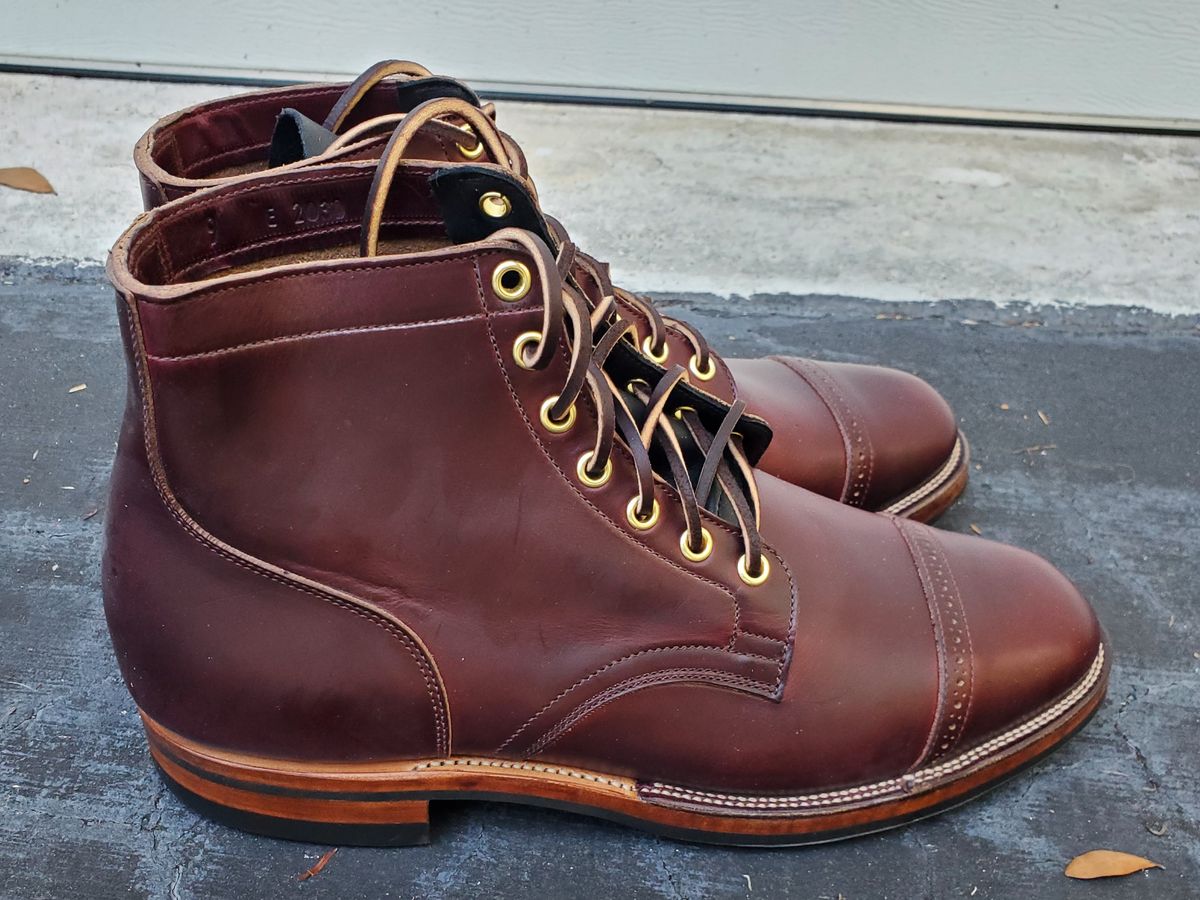 Photo by grim_f on November 2, 2022 of the Viberg Service Boot BCT in Horween Color 8 Chromexcel.