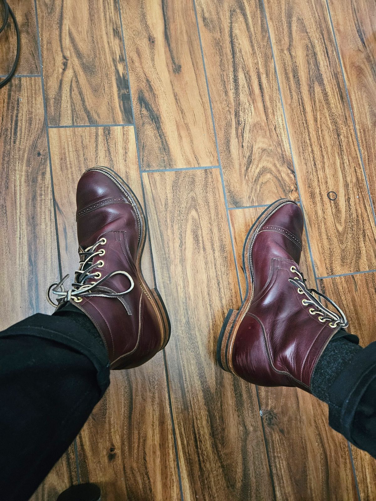 Photo by grim_f on May 31, 2024 of the Viberg Service Boot BCT in Horween Color 8 Chromexcel.