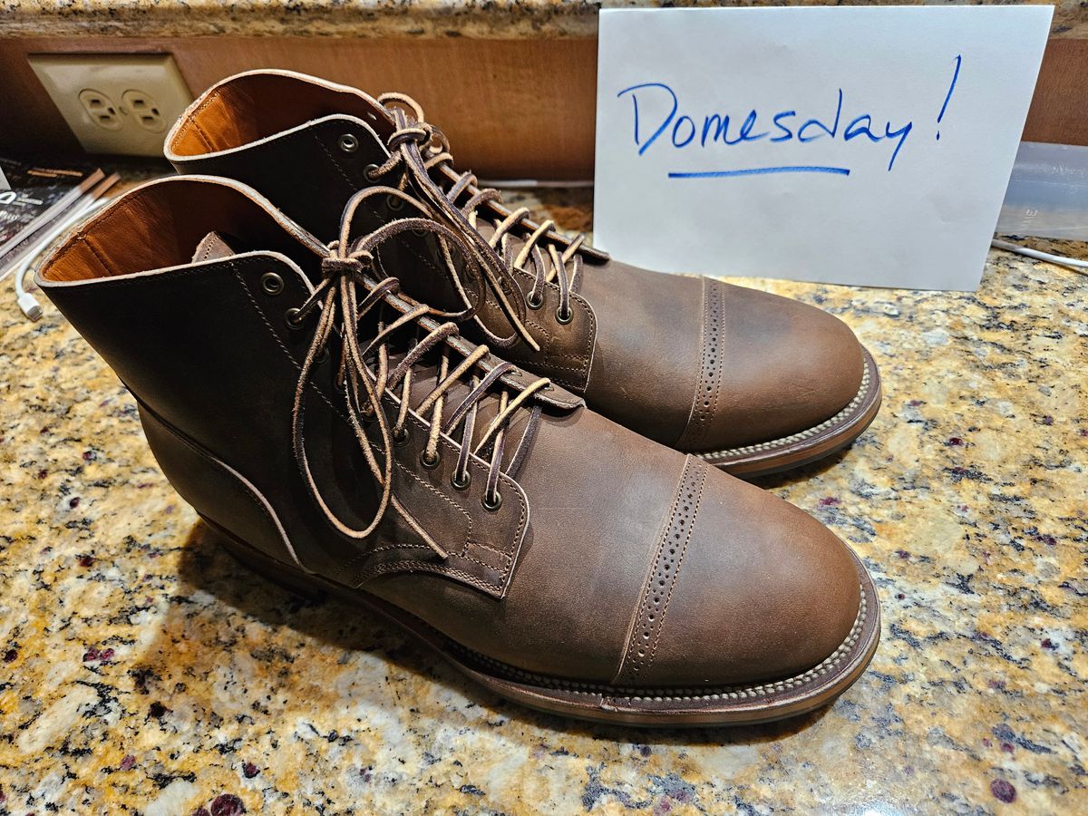 Photo by grim_f on October 1, 2024 of the Viberg Service Boot BCT in Horween Golden Brown Predator.