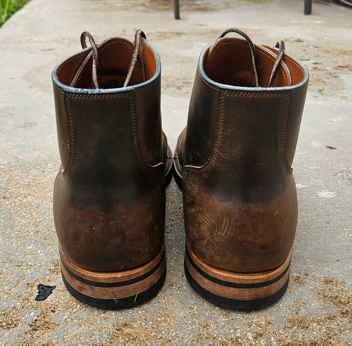 Photo by grim_f on November 5, 2024 of the Viberg Service Boot BCT in Horween Golden Brown Predator.