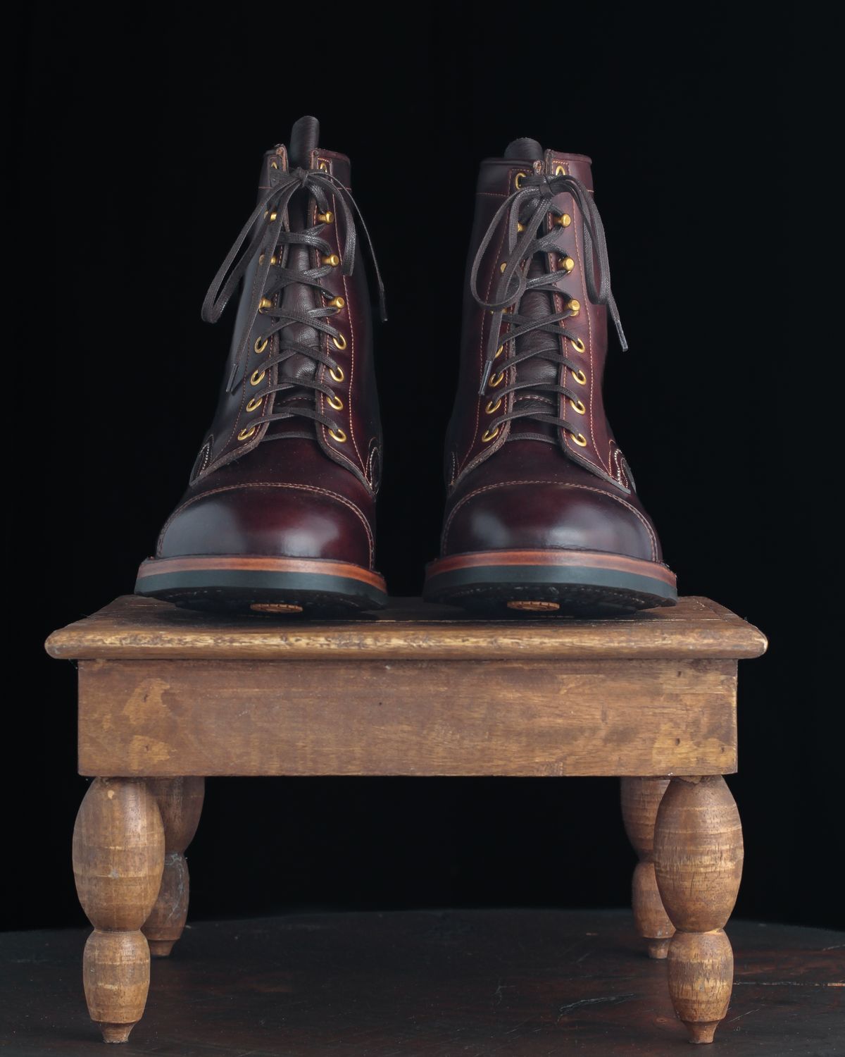 Photo by Cheng_Iron_Boots on November 5, 2024 of the Iron Boots Iron Dragon in Seidel Brown Double Shot.