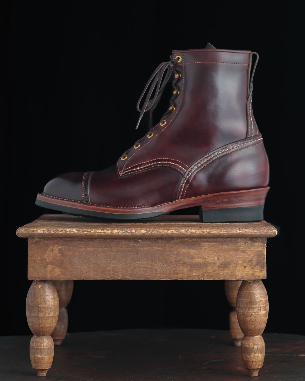 Photo by Cheng_Iron_Boots on November 5, 2024 of the Iron Boots Iron Dragon in Seidel Brown Double Shot.