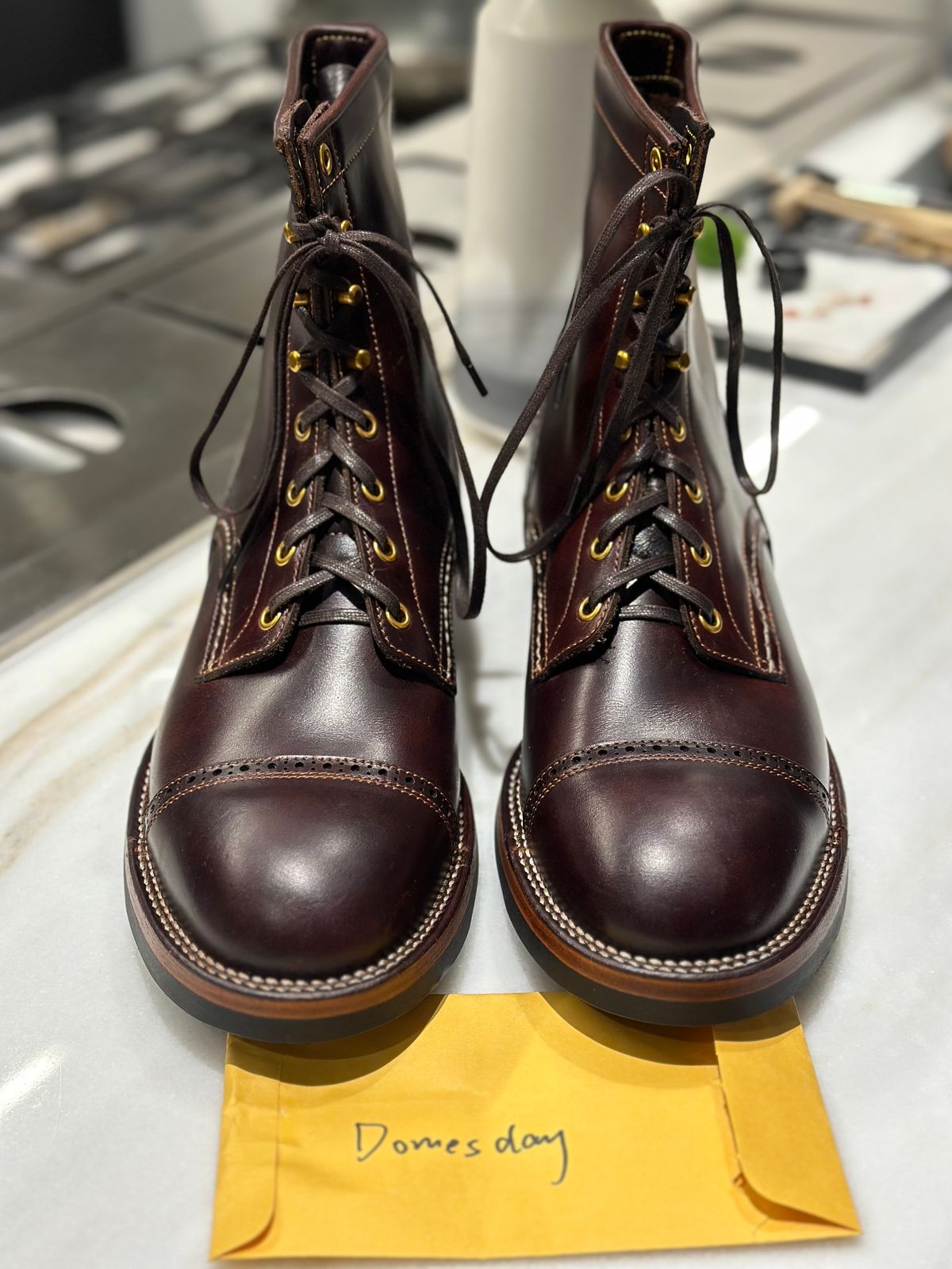 Photo by Cheng_Iron_Boots on November 5, 2024 of the Iron Boots Iron Dragon in Seidel Brown Double Shot.