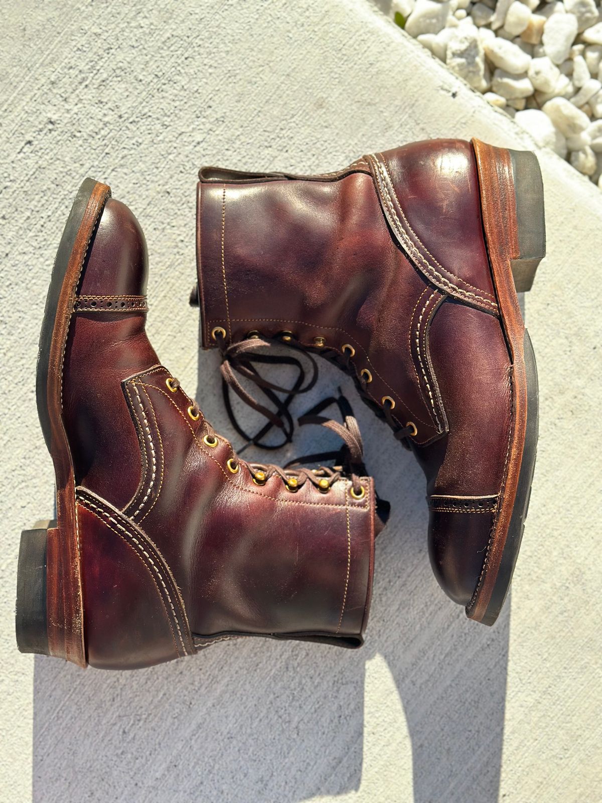 Photo by Cheng_Iron_Boots on December 4, 2024 of the Iron Boots Iron Dragon in Seidel Brown Double Shot.