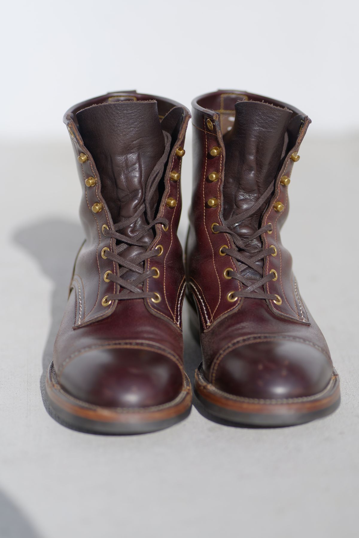 Photo by Cheng_Iron_Boots on January 3, 2025 of the Iron Boots Iron Dragon in Seidel Brown Double Shot.