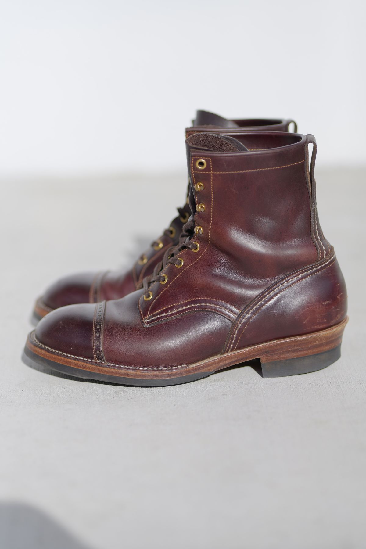 Photo by Cheng_Iron_Boots on January 3, 2025 of the Iron Boots Iron Dragon in Seidel Brown Double Shot.