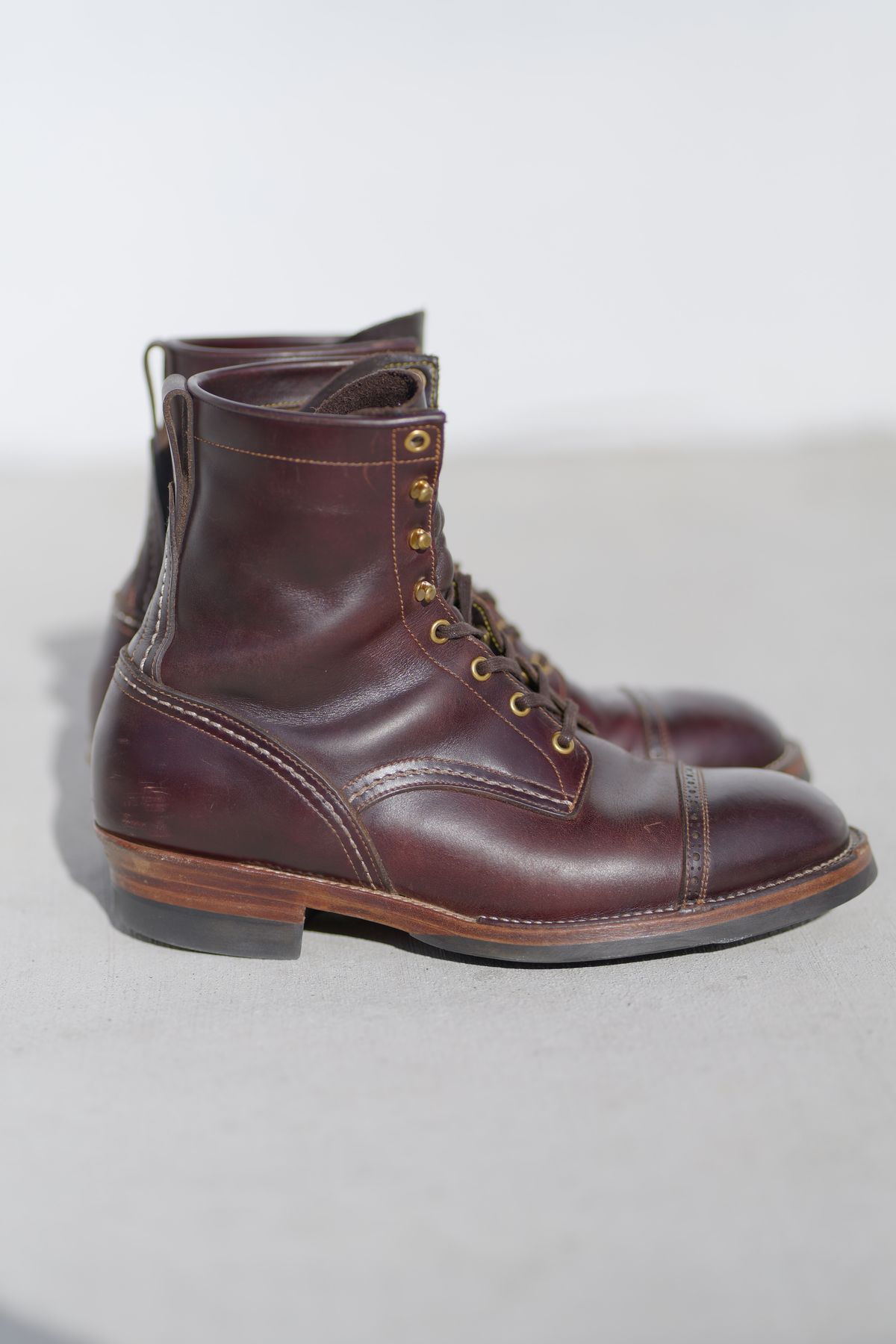 Photo by Cheng_Iron_Boots on January 3, 2025 of the Iron Boots Iron Dragon in Seidel Brown Double Shot.