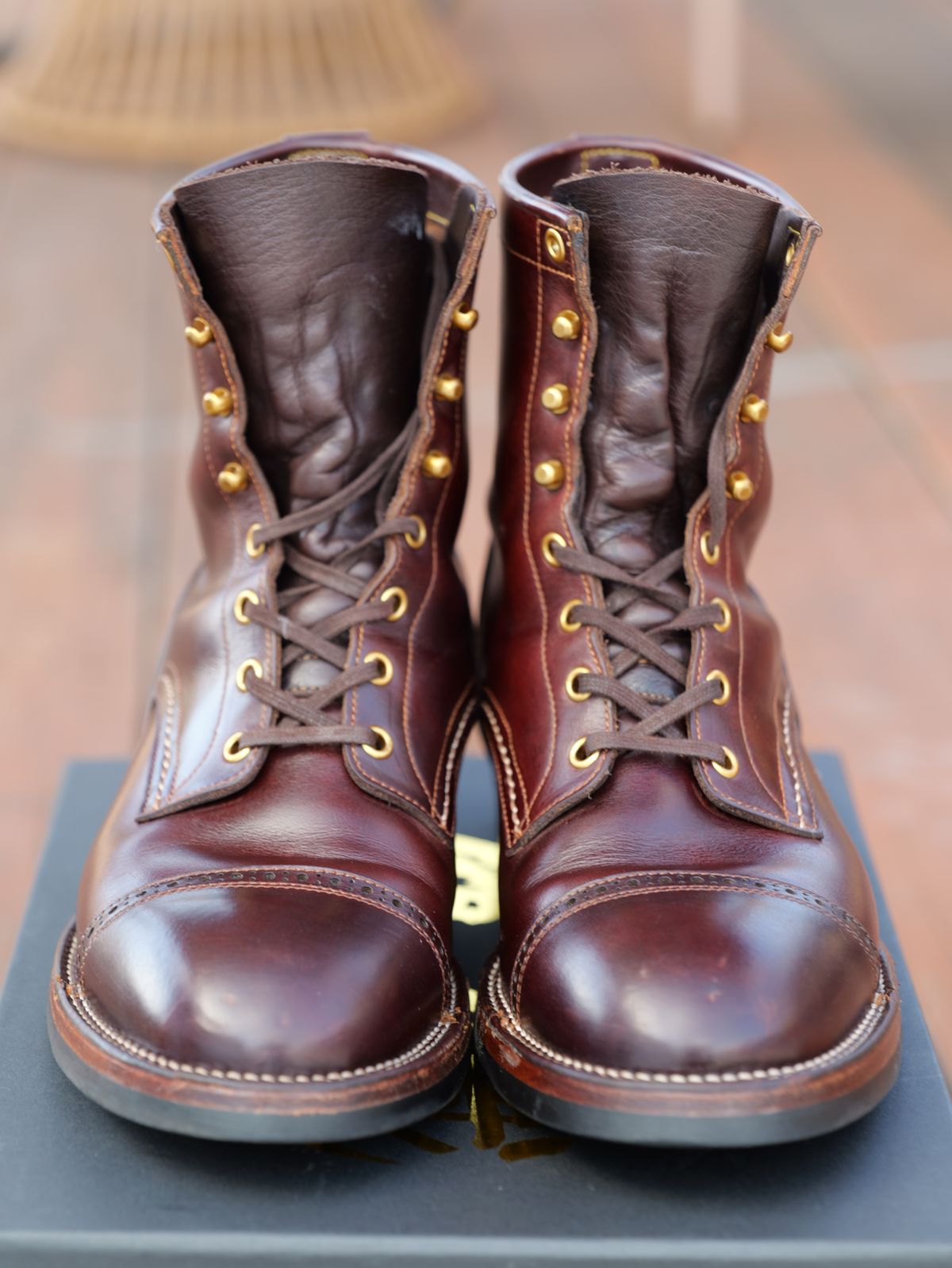 Photo by Cheng_Iron_Boots on March 3, 2025 of the Iron Boots Iron Dragon in Seidel Brown Double Shot.