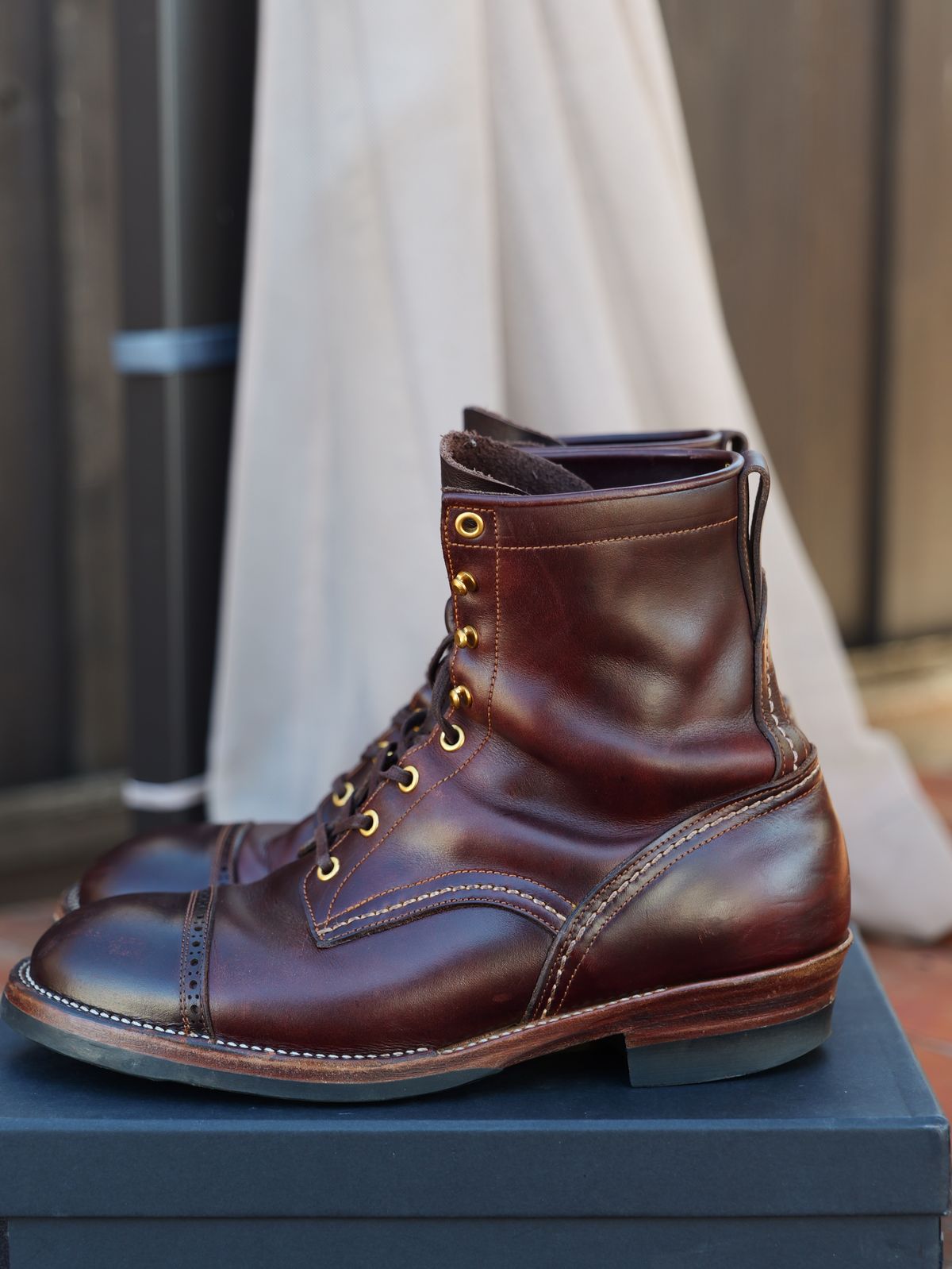 Photo by Cheng_Iron_Boots on April 2, 2025 of the Iron Boots Iron Dragon in Seidel Brown Double Shot.
