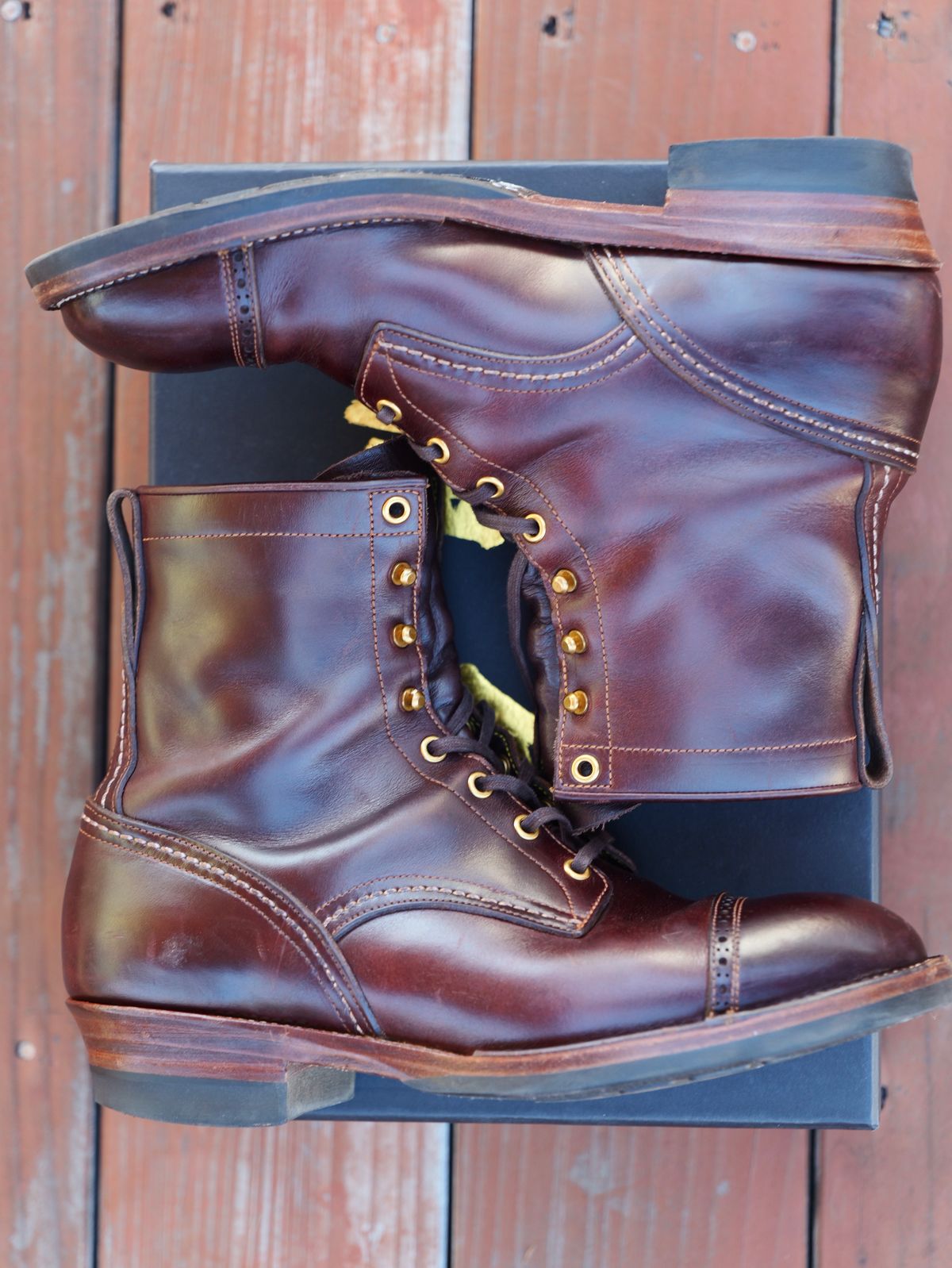 Photo by Cheng_Iron_Boots on April 2, 2025 of the Iron Boots Iron Dragon in Seidel Brown Double Shot.