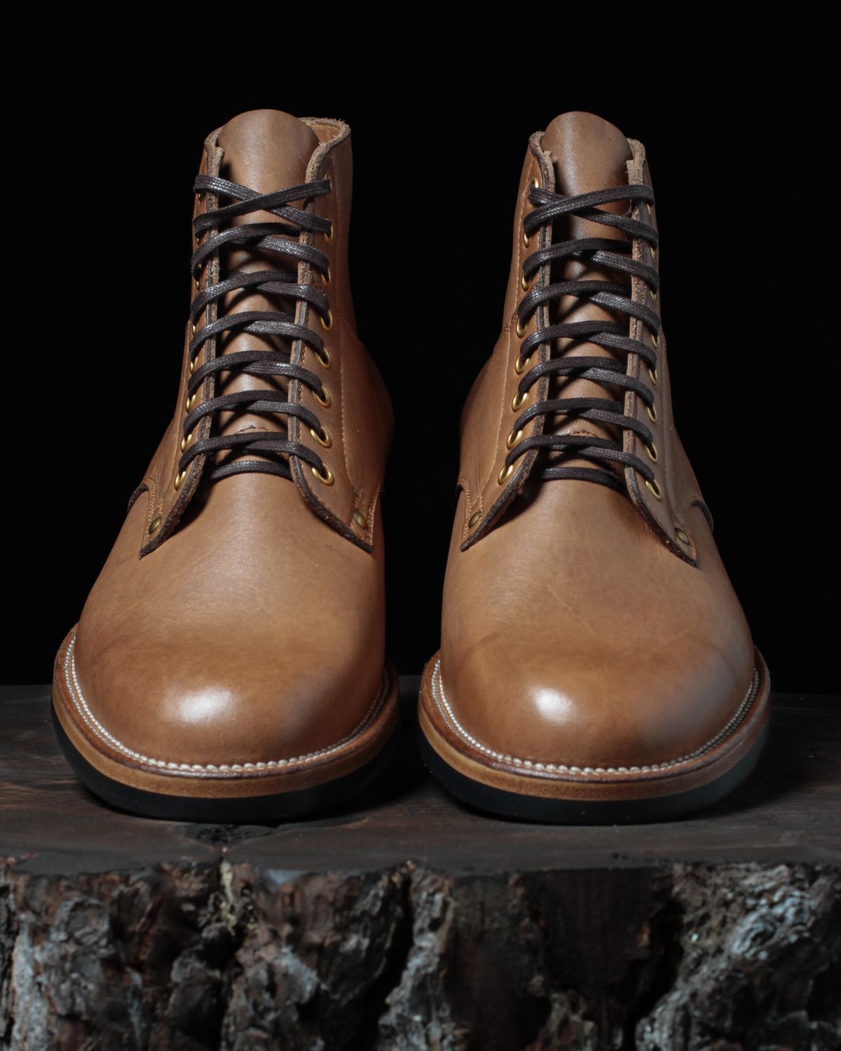 Photo by Cheng_Iron_Boots on October 2, 2023 of the Iron Boots x Østmo Type 1 in Seidel Crust Double Shot.