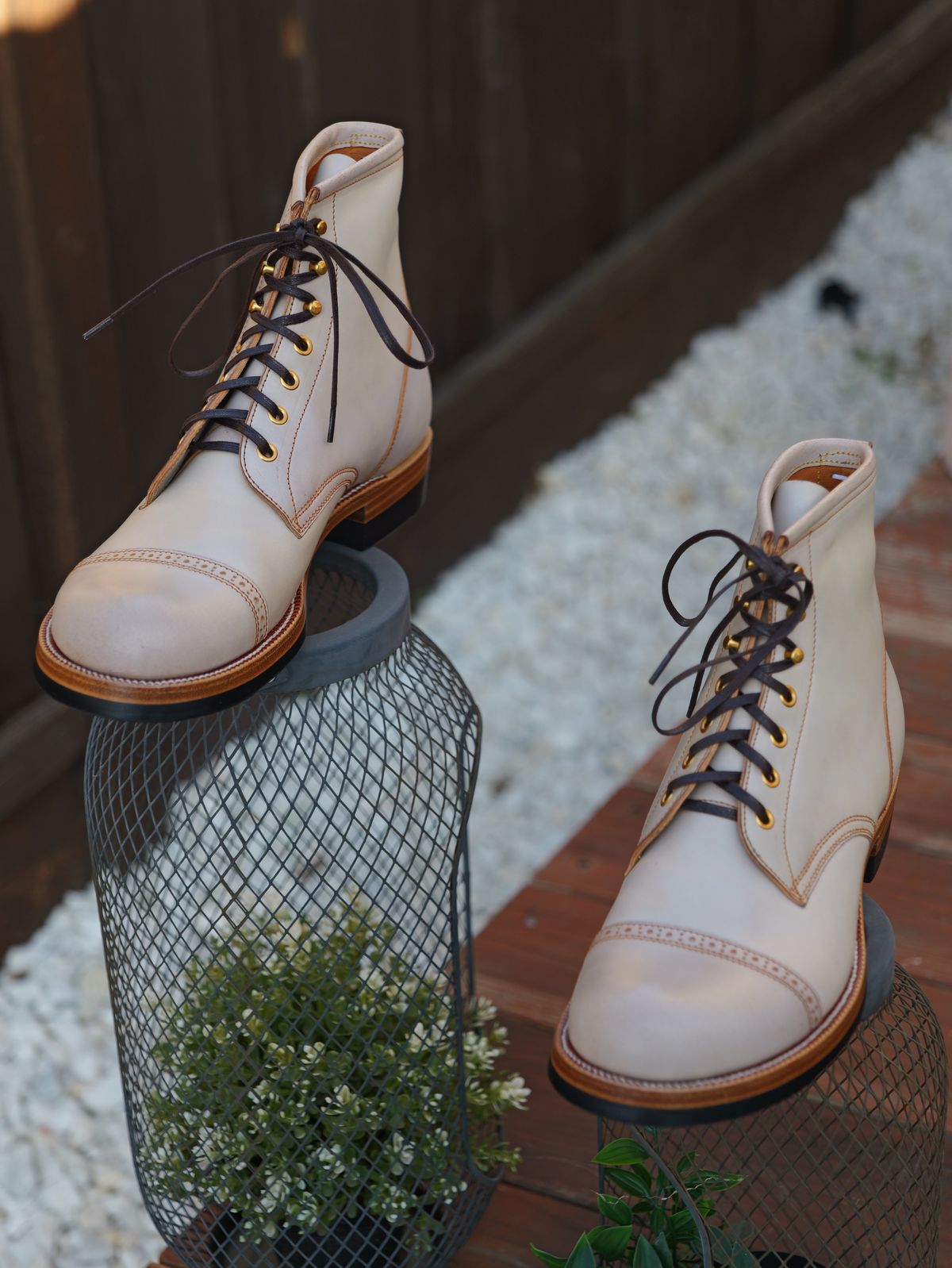 Photo by Cheng_Iron_Boots on November 5, 2025 of the Iron Boots 5515 in Maryam waxed shell cordovan.